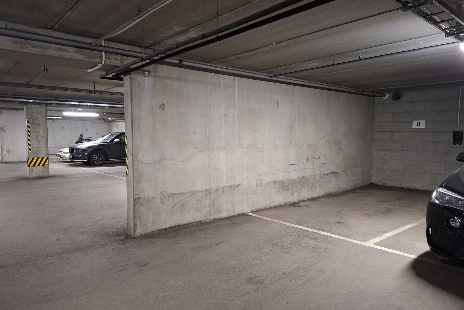 Med leiligheten følger leie av garasjeplass i felles garasjeanlegg med beboeradkomst til Thon Senter Sandvika Galleribilde