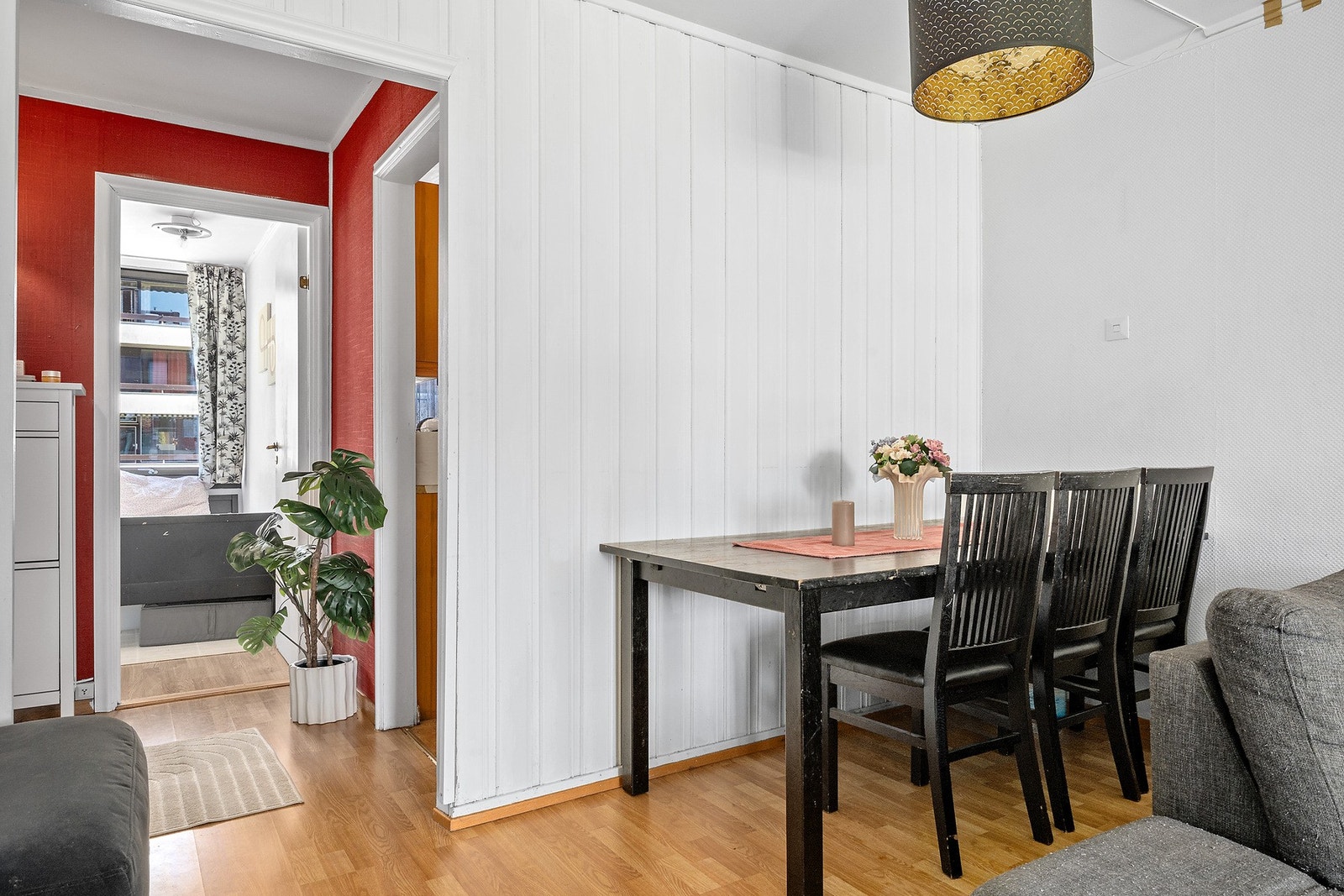 Leilighetens planløsning gir en god romfølelse og mange muligheter for videre tilpasning. Galleribilde