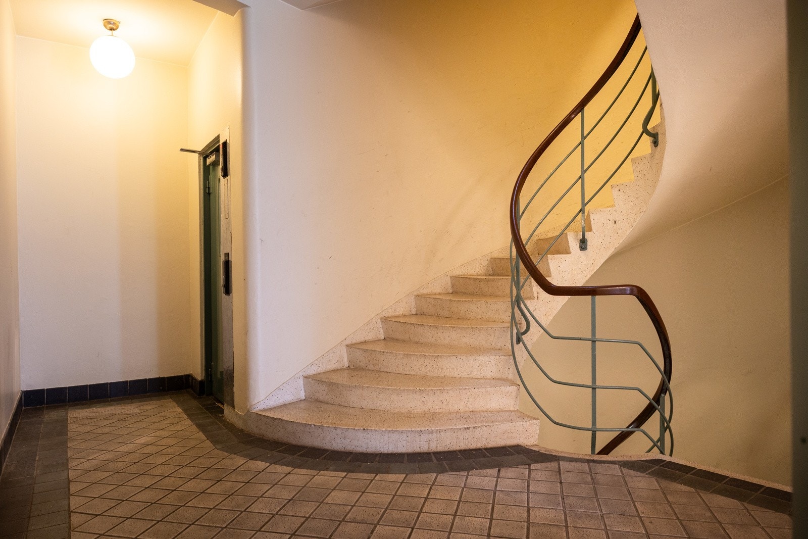 Entrance area. Galleribilde