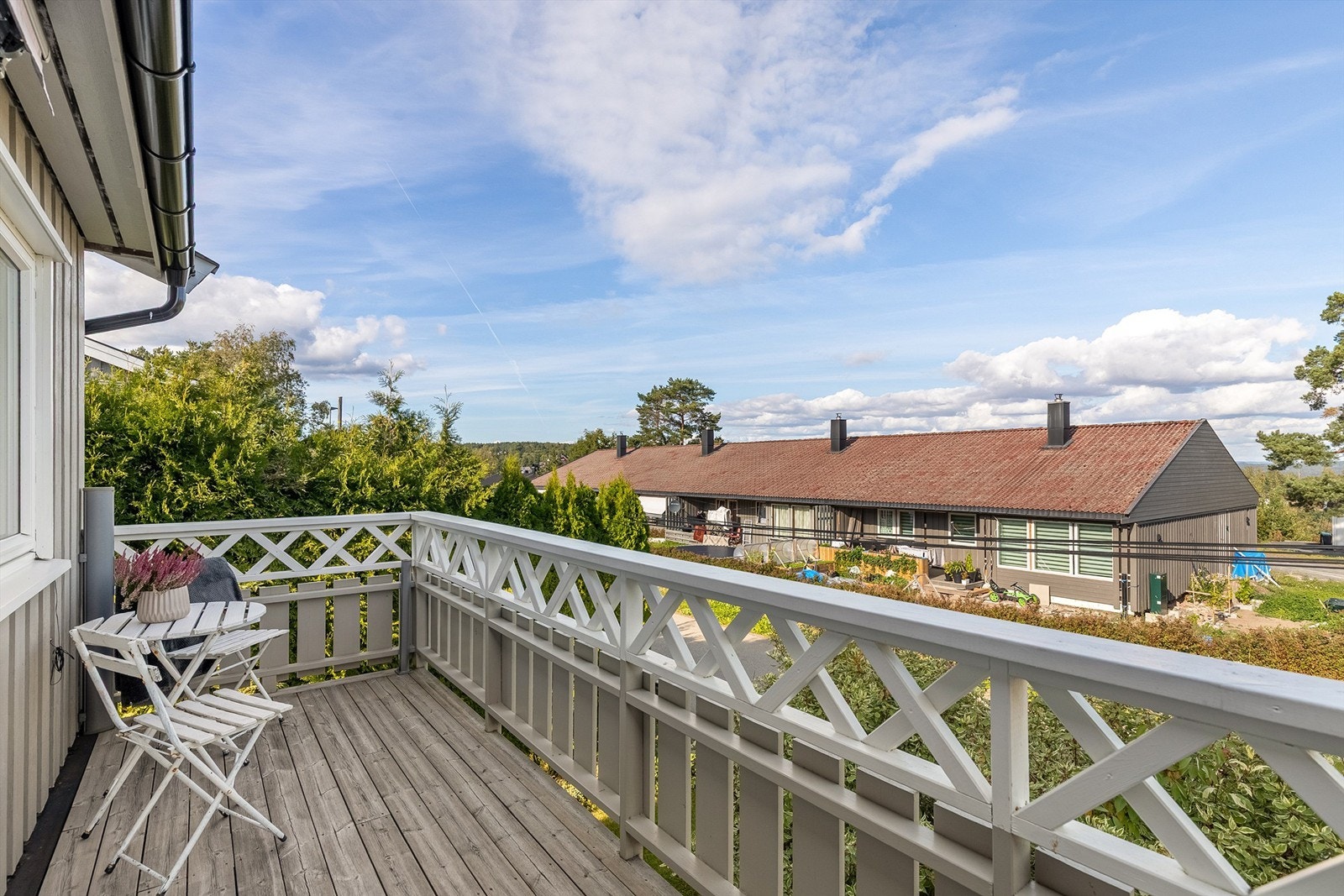 Terrasse utenfor kjøkkenet i 1.etg Galleribilde