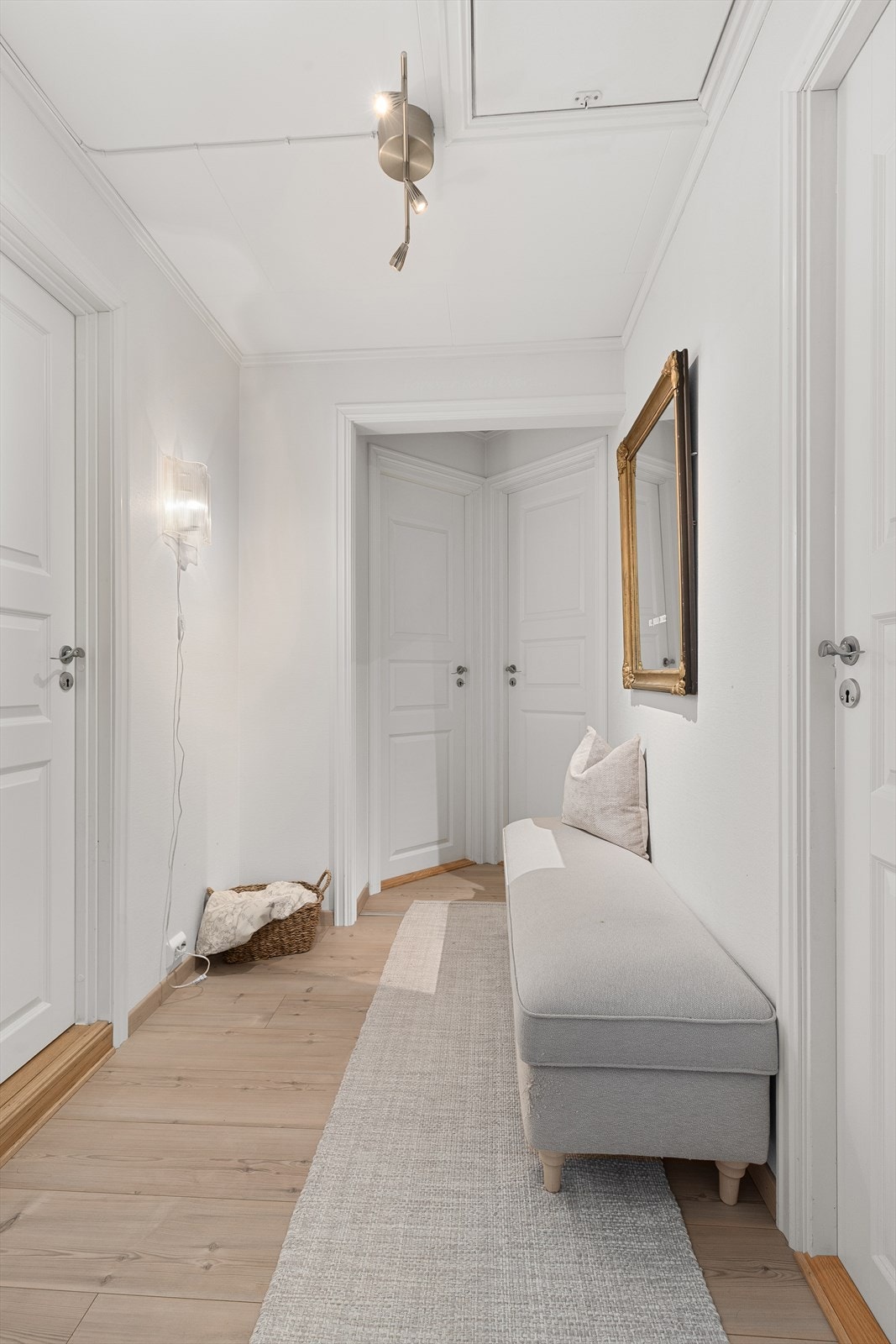 Gang i 1.etg Galleribilde