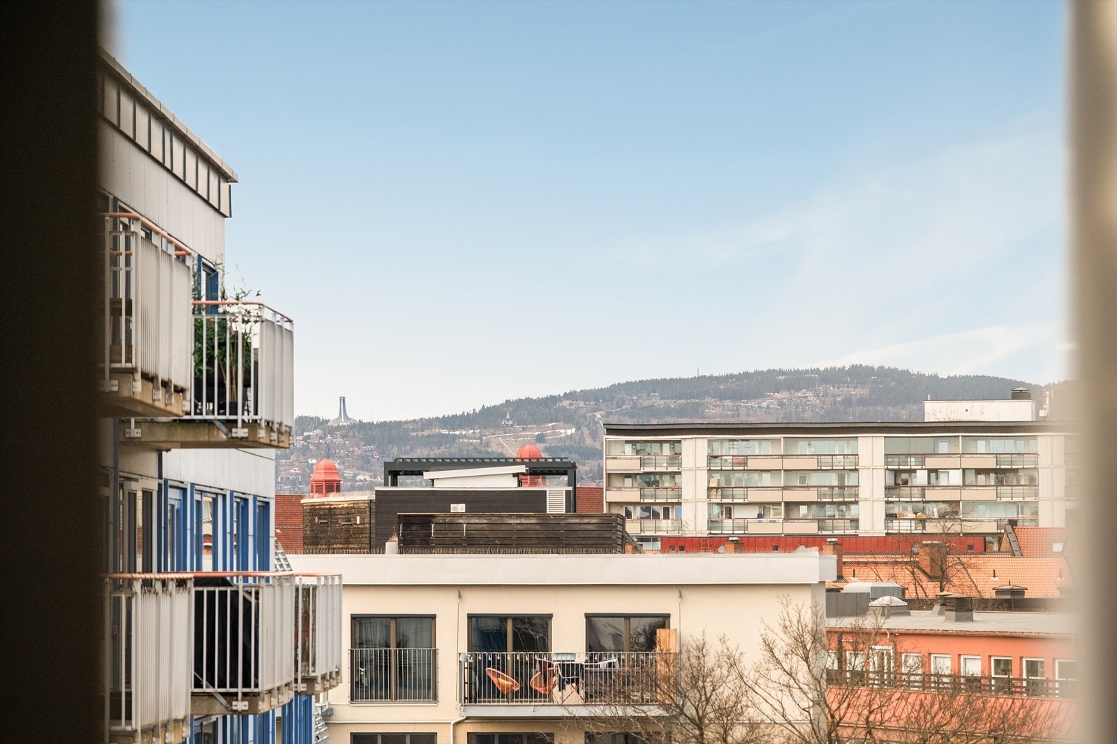 Utsikt mot vest og Holmenkollen. Galleribilde