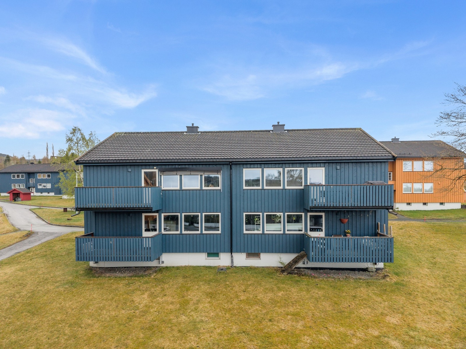 Attraktiv beliggenhet med kort vei til Nardo senteret, dagligvare og servicetilbud. Galleribilde