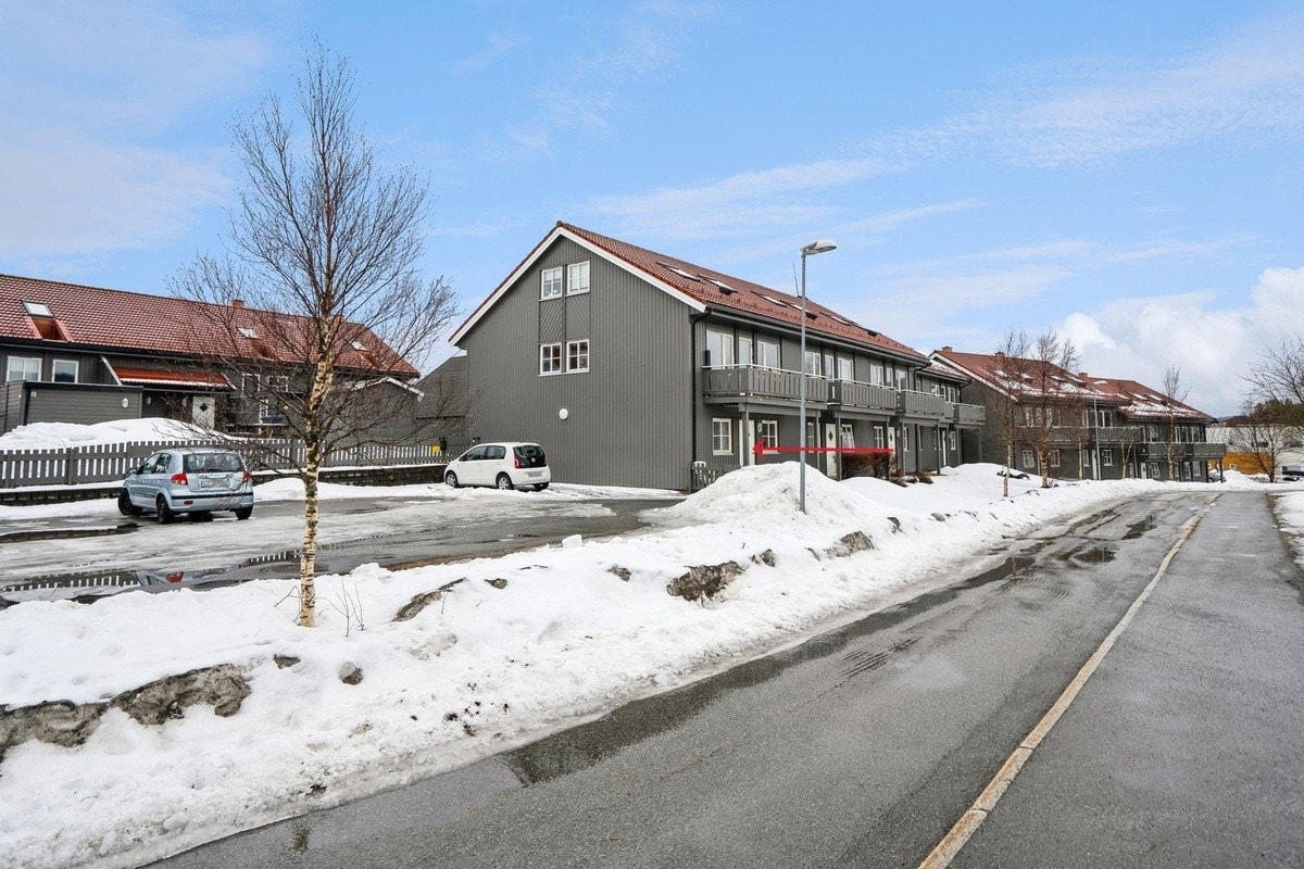 Sokkelleiligheta fra utsiden Galleribilde