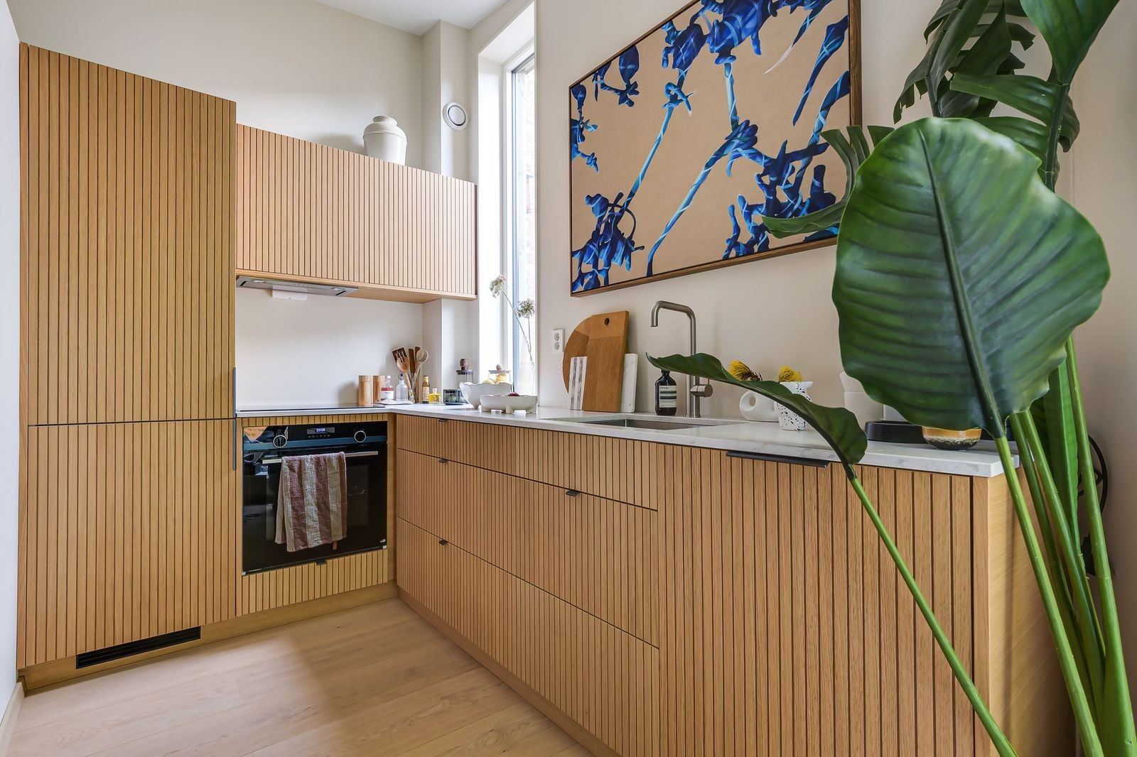 Moderne og stilrent kjøkken fra Kvik. Galleribilde