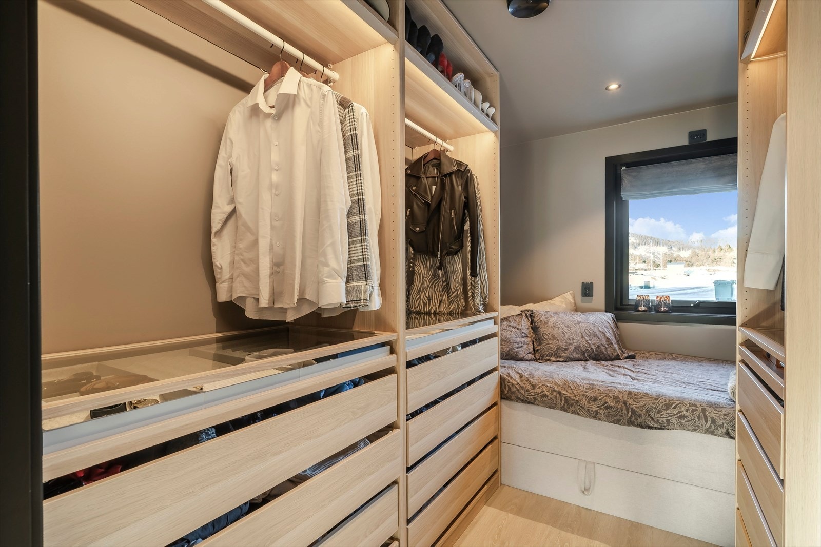 Det minste soverommet benyttes i dag som gjesterom og til garderobe. Galleribilde
