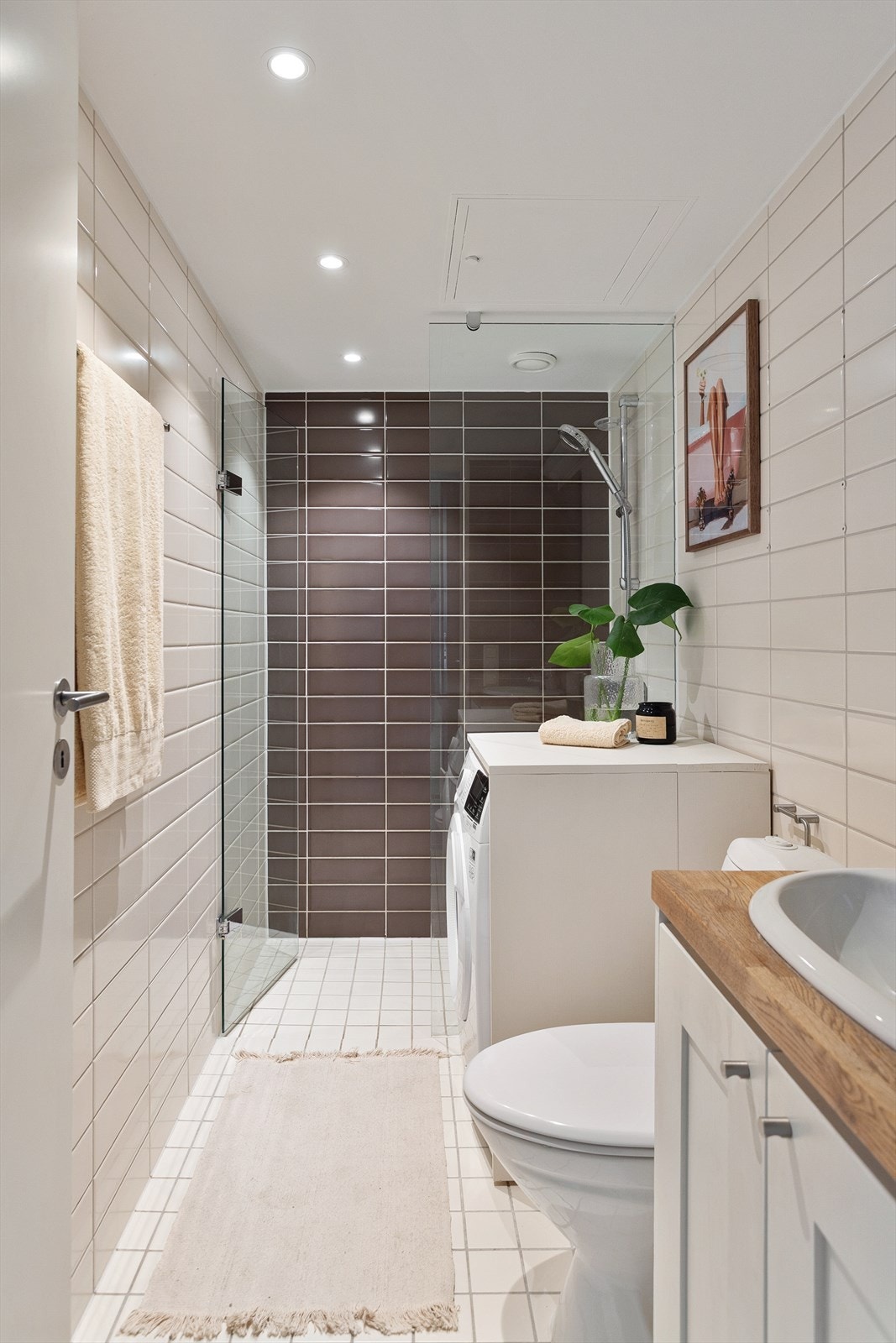 Badet fremstår som modernisert og antas oppgradert rundt 2007. Galleribilde