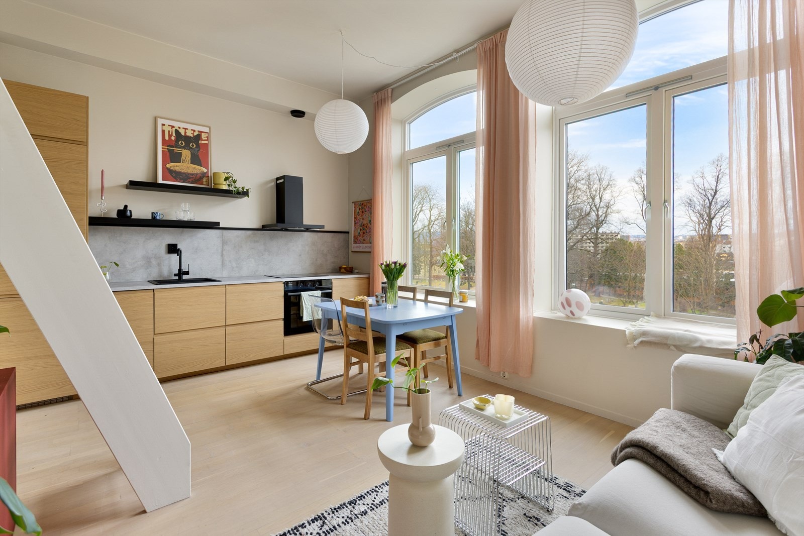 Velkommen til Alnagata 11- En nydelig 1-roms leilighet med idyllisk beliggenhet i nye Gamlebyen. Foto: Hanne Cecilie Sætre Galleribilde