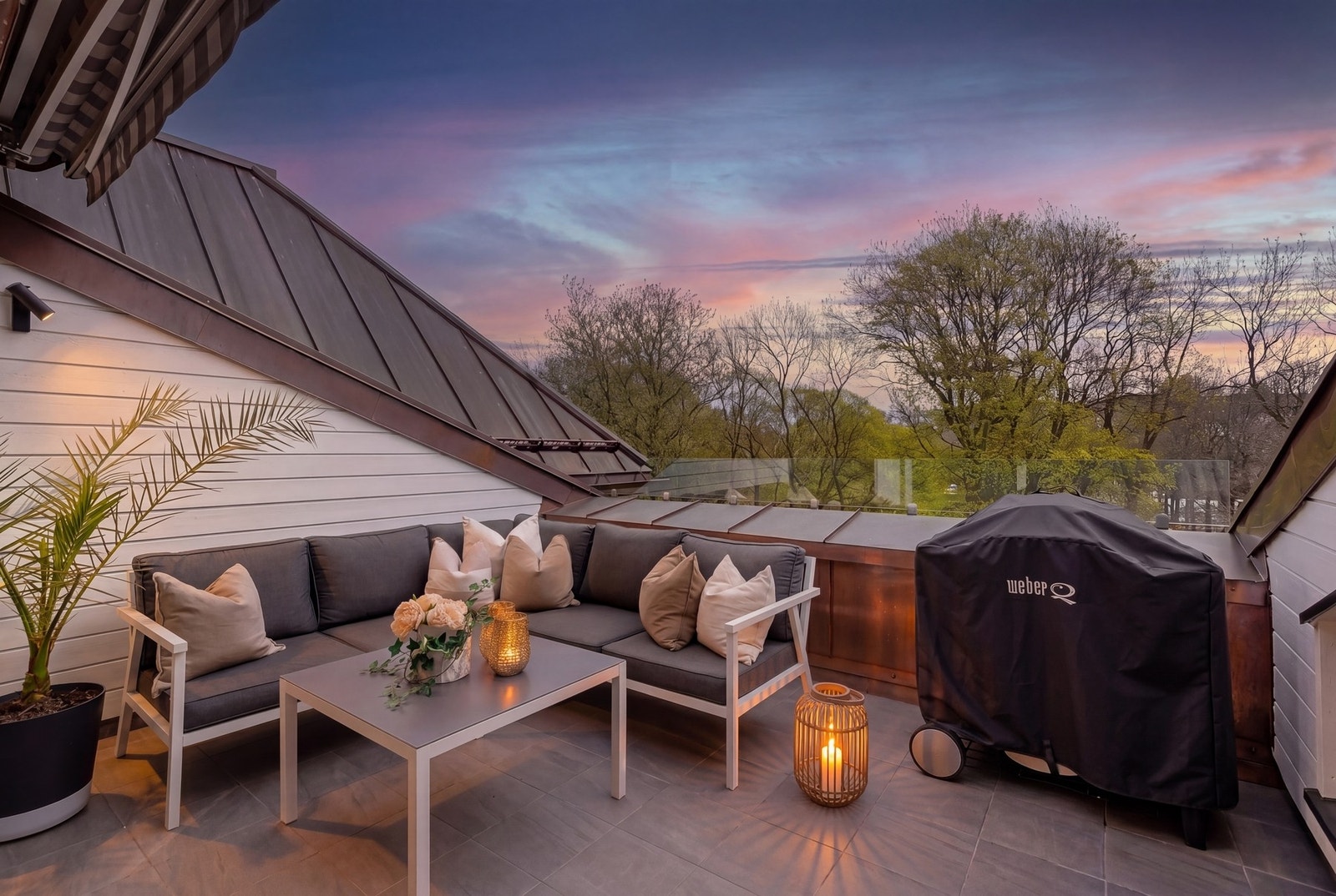 Solrik takterrasse på ca. 13 m² - En skjermet og idyllisk oase, helt uten innsyn. Galleribilde
