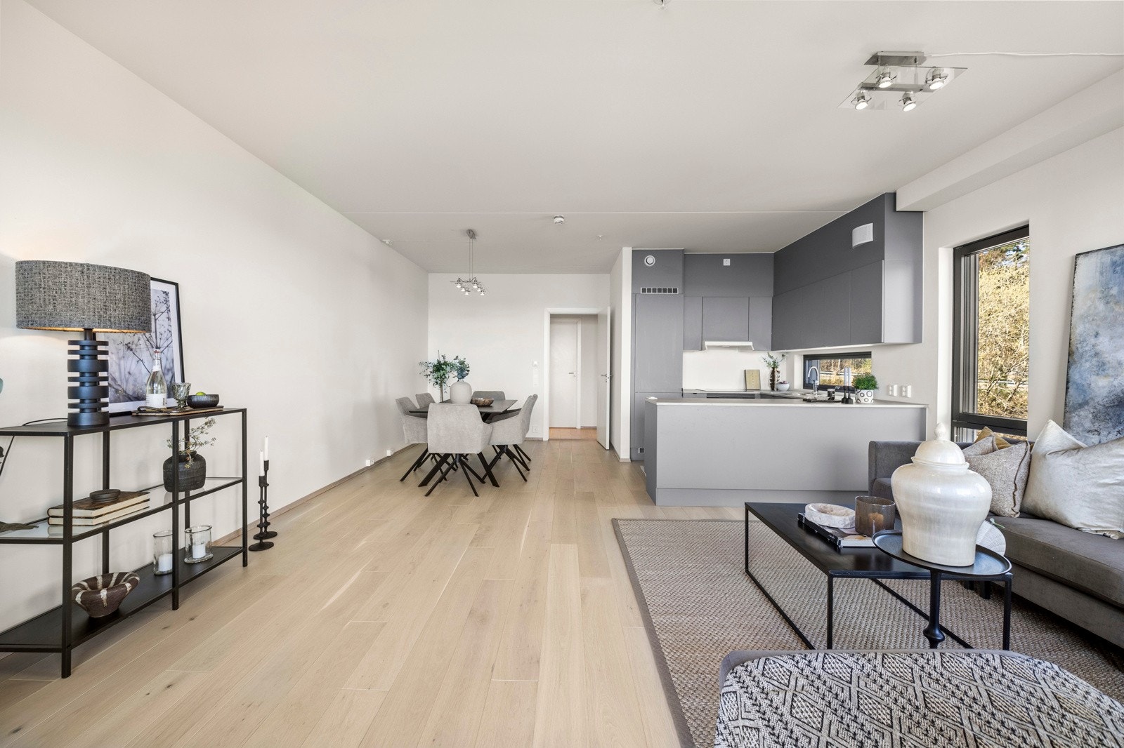 Leiligheten har balansert ventilasjon og vannbåren gulvvarme. Galleribilde