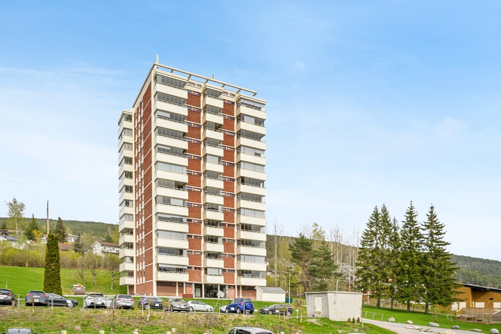 Leiligheten fremstår som lys og innbydende. Galleribilde