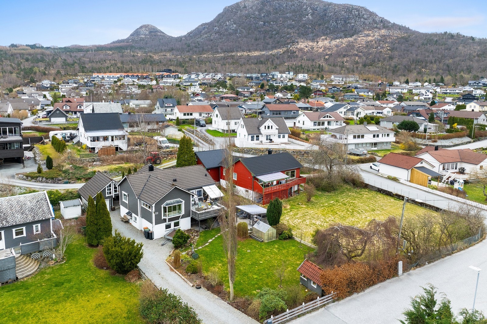 Det er også flotte turområder like utenfor døra! Velkommen til visning - husk påmelding! Galleribilde