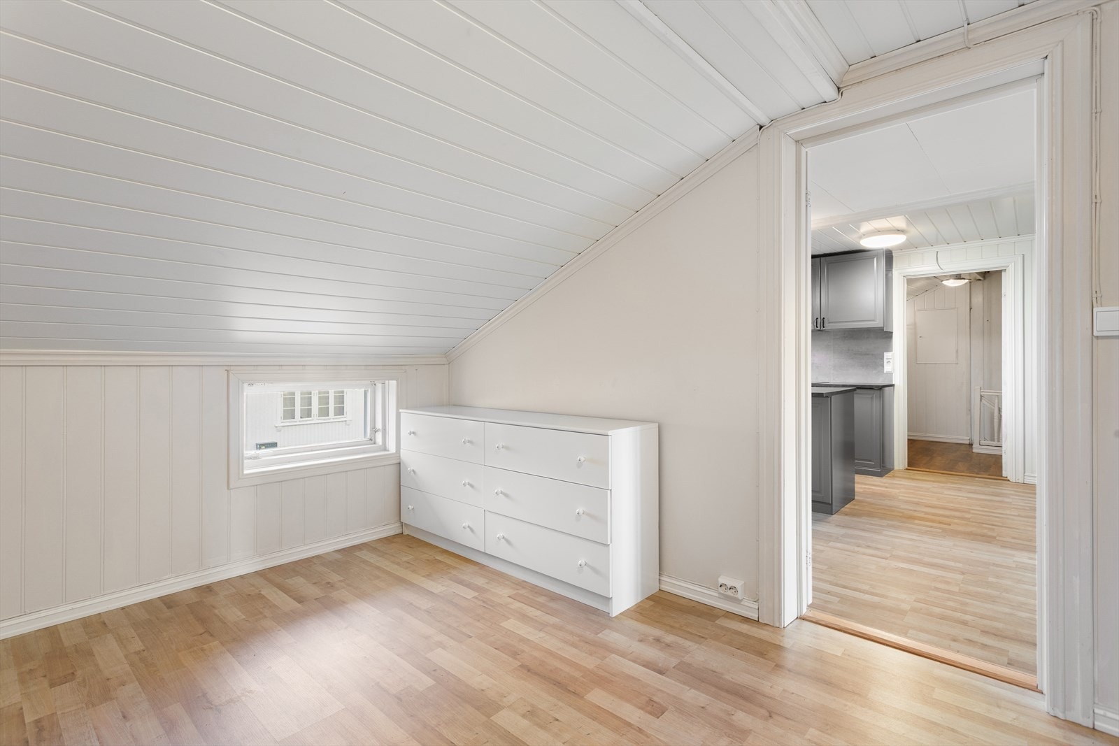 Rommene kan for eksempel benyttes som kontor, hobbyrom eller ekstra lagringsplass. Galleribilde