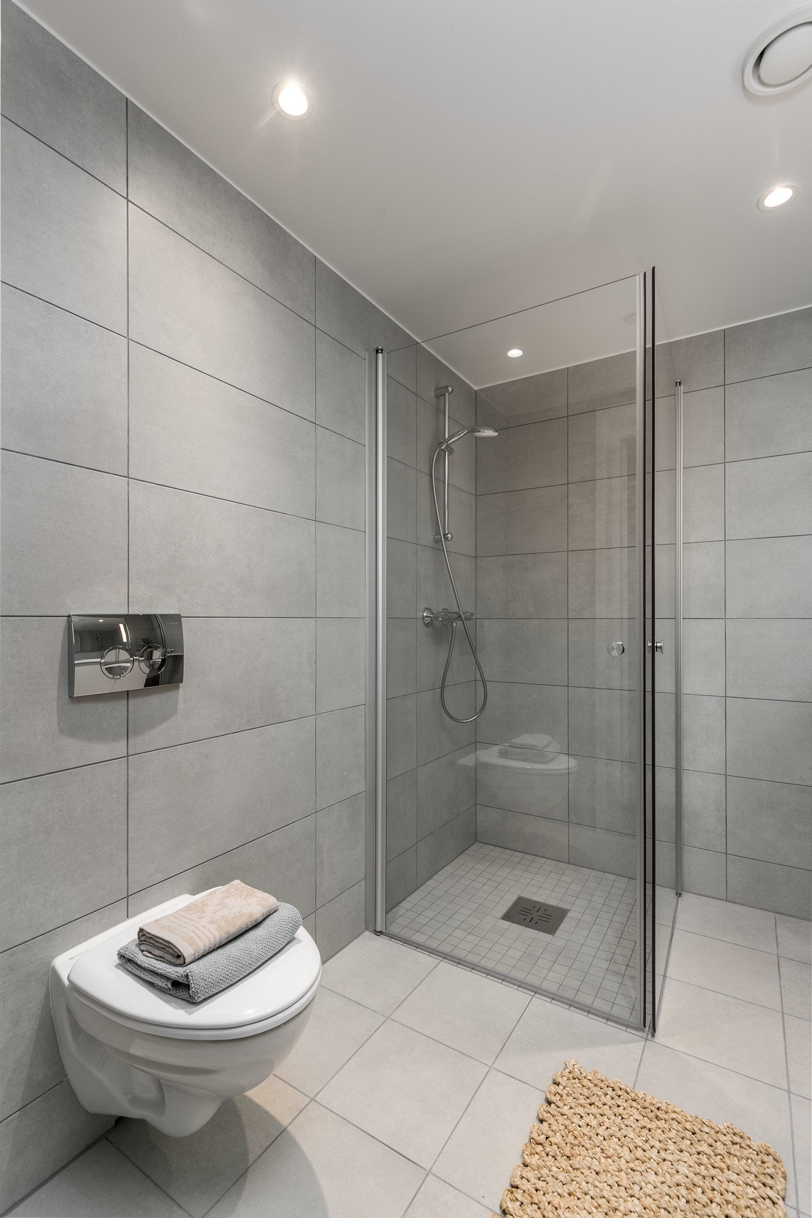 Badet har varmekabler i gulv, som sikrer en behagelig temperatur. Galleribilde