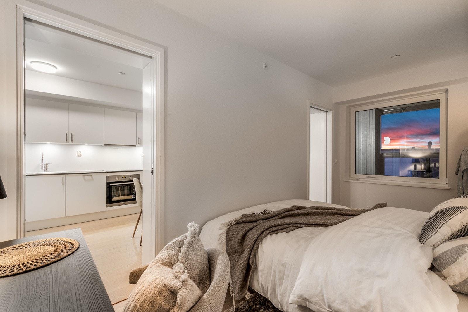 Soverommet har en praktisk løsning, med utgang fra hver side av sengen. Galleribilde