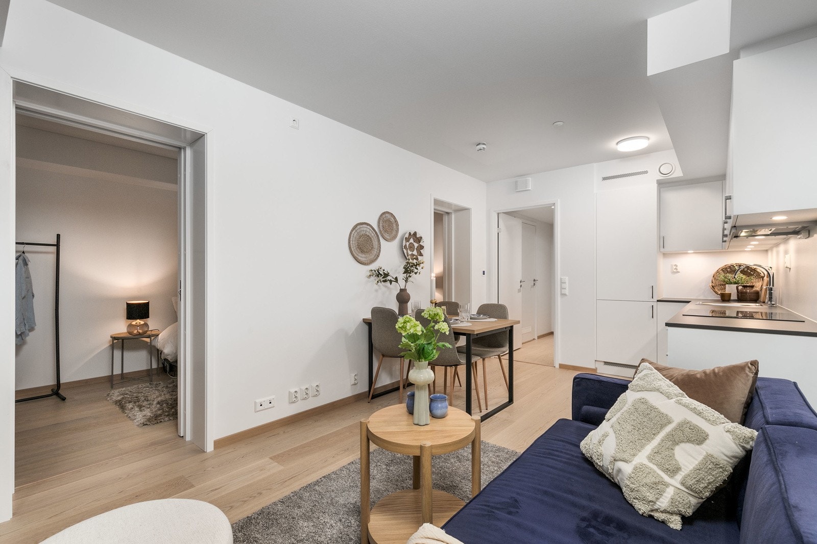 Leiligheten har en lys og effektiv planløsning. Galleribilde