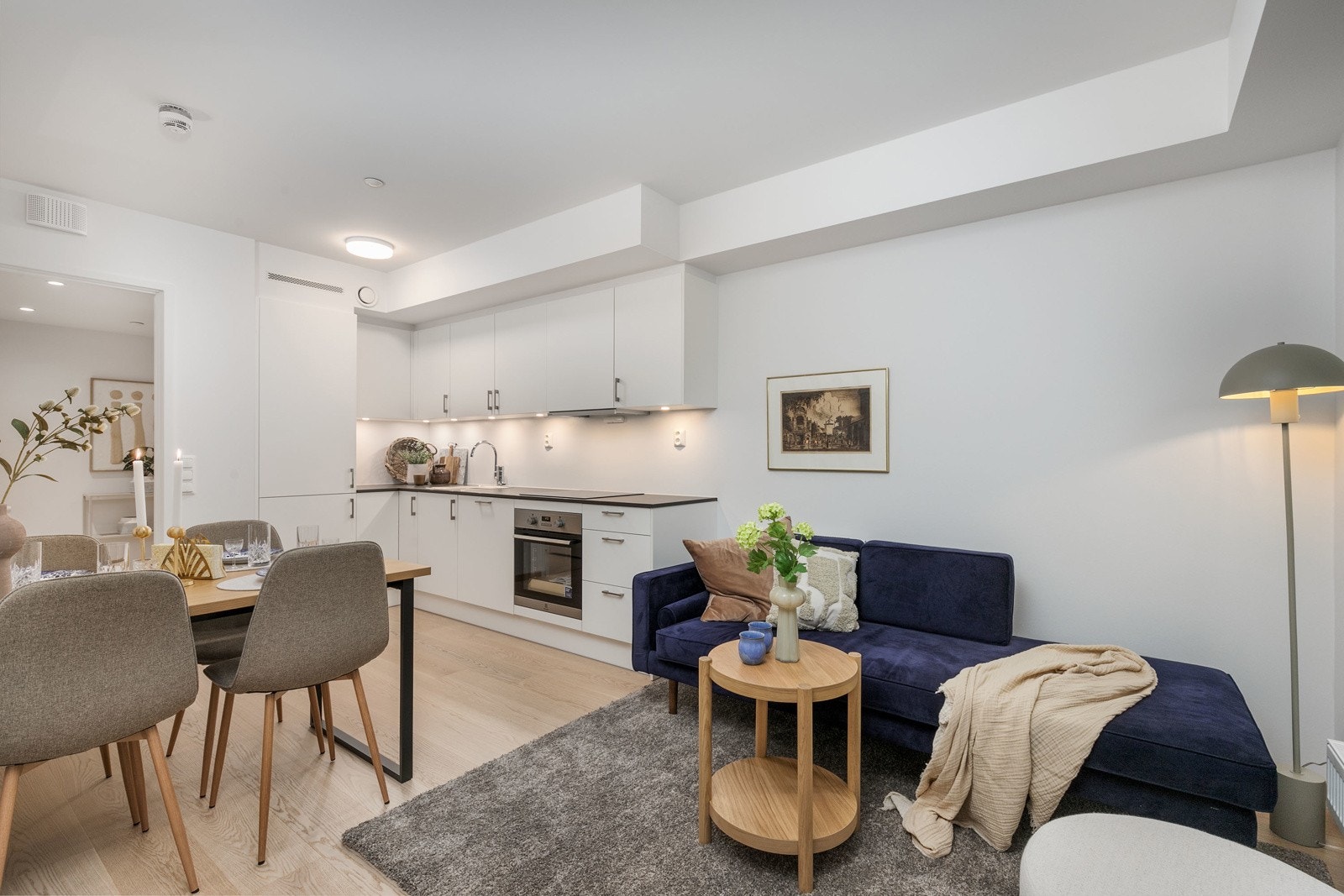 Leiligheten har en lys og effektiv planløsning. Galleribilde