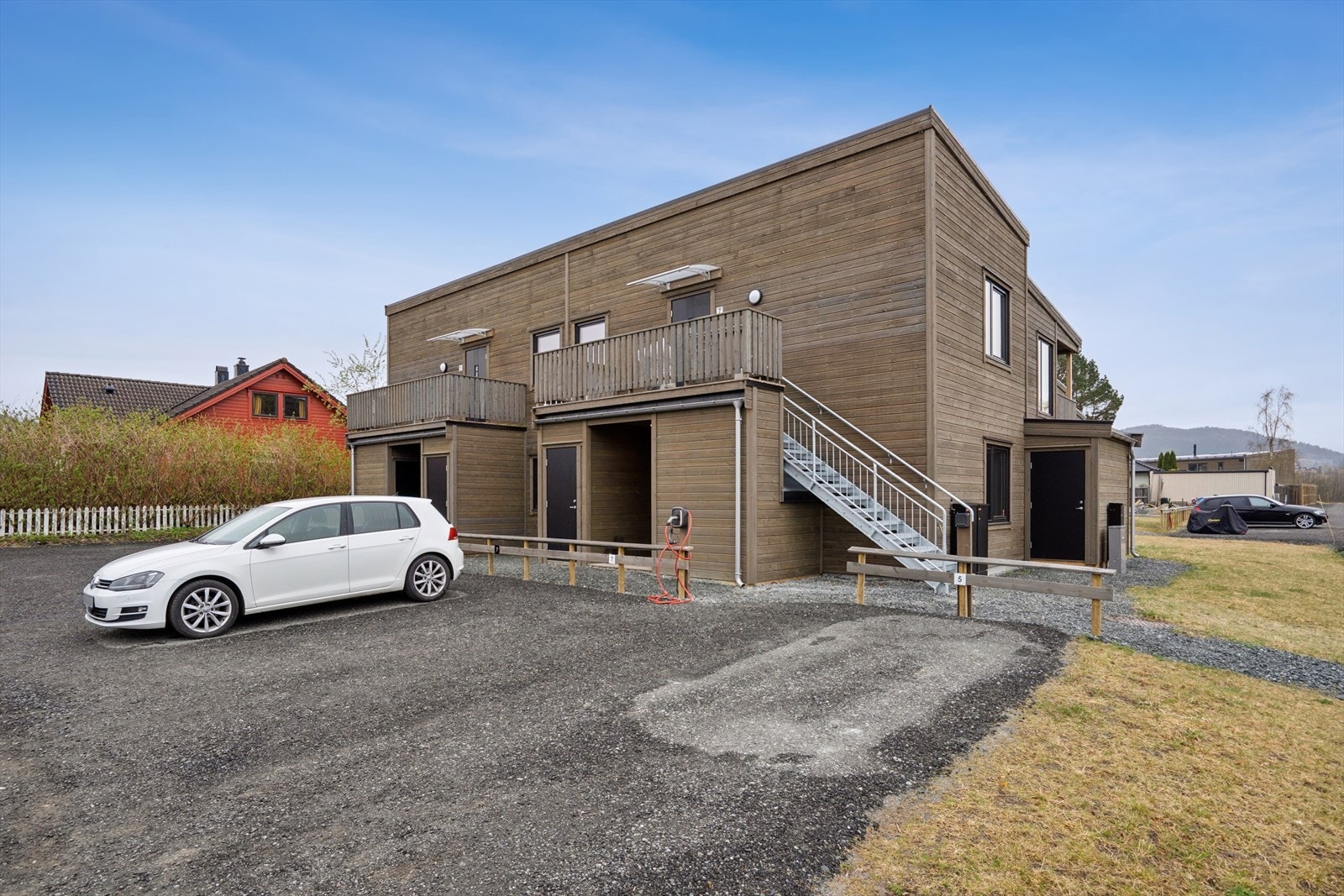Moderne bygg med tiltalende arkitektur. Galleribilde