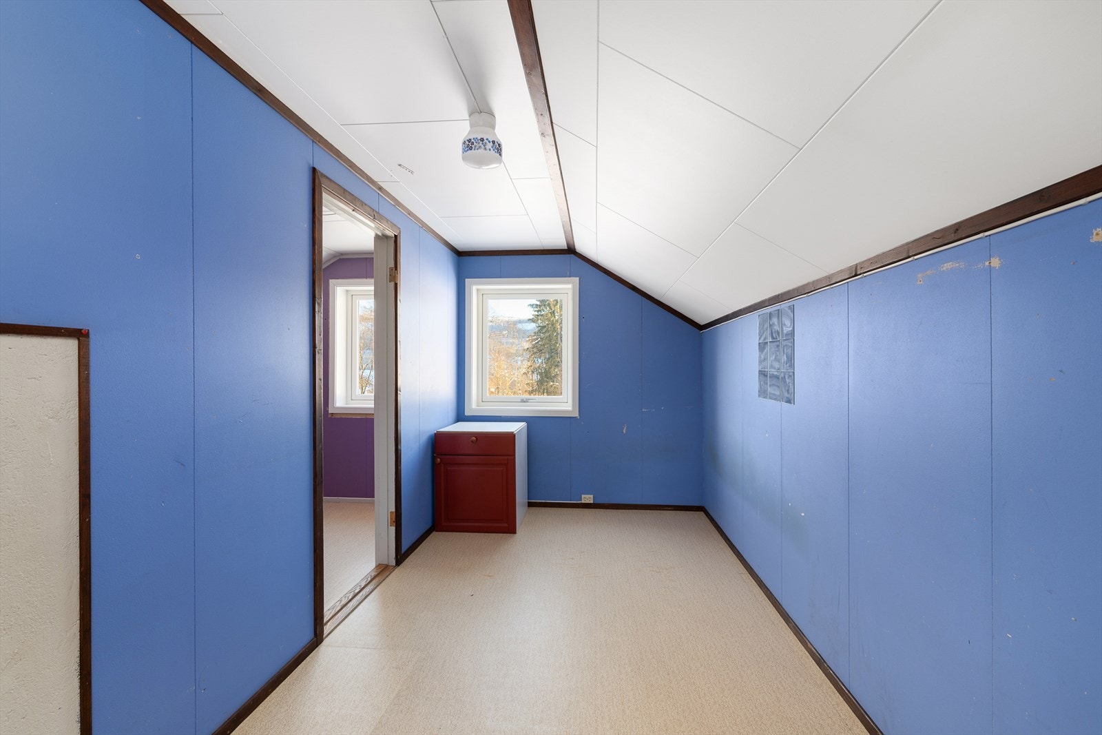 Det andre soverommet har også god plass og lyse overflater. Galleribilde