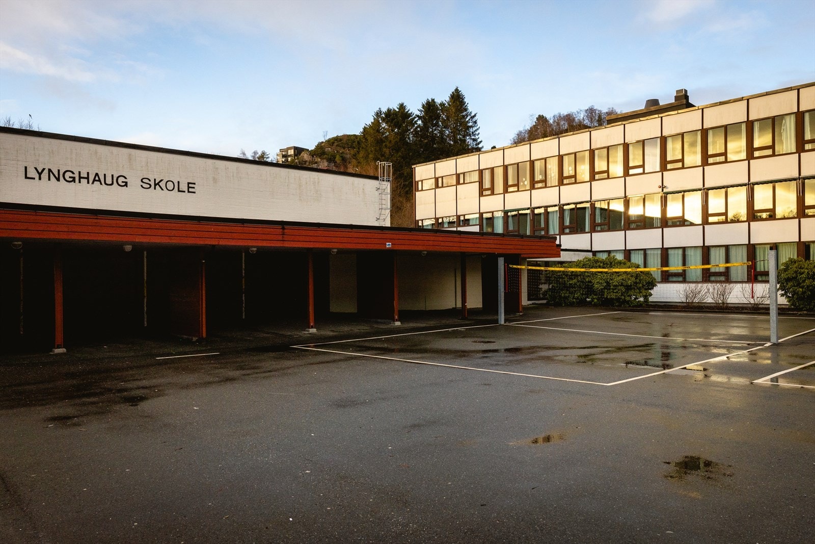 Lynghaug skole ligger kun 5 minutter unna. Galleribilde
