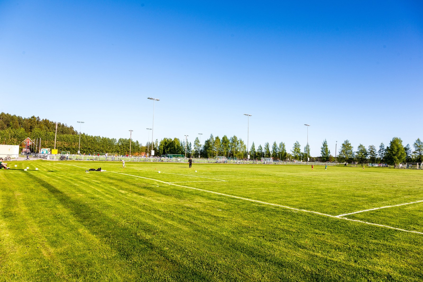 Åråsen treningsanlegg ligger kort gangavstand fra boligen. Her finner du også golfbane, fotballbane, friidrettsbane med mer! Galleribilde