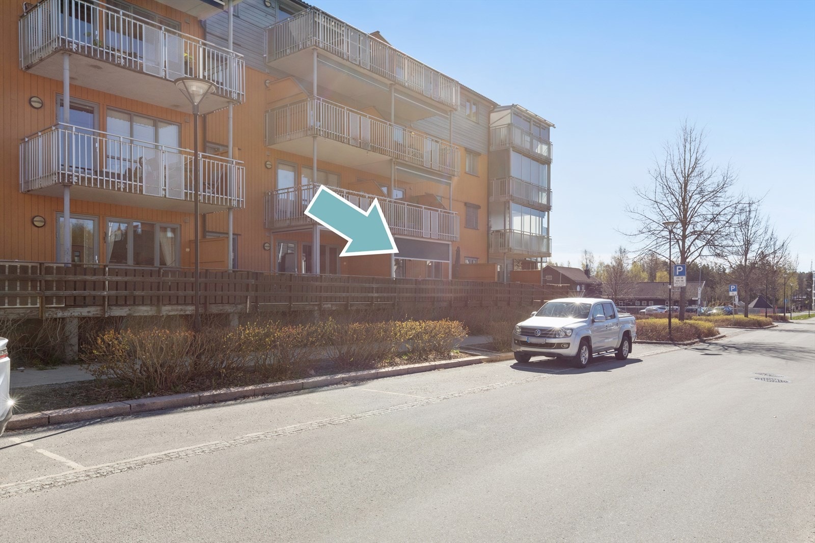 En gjennomgående og arealeffektiv 4-roms leilighet på bakkeplan med enkel adkomst. Galleribilde