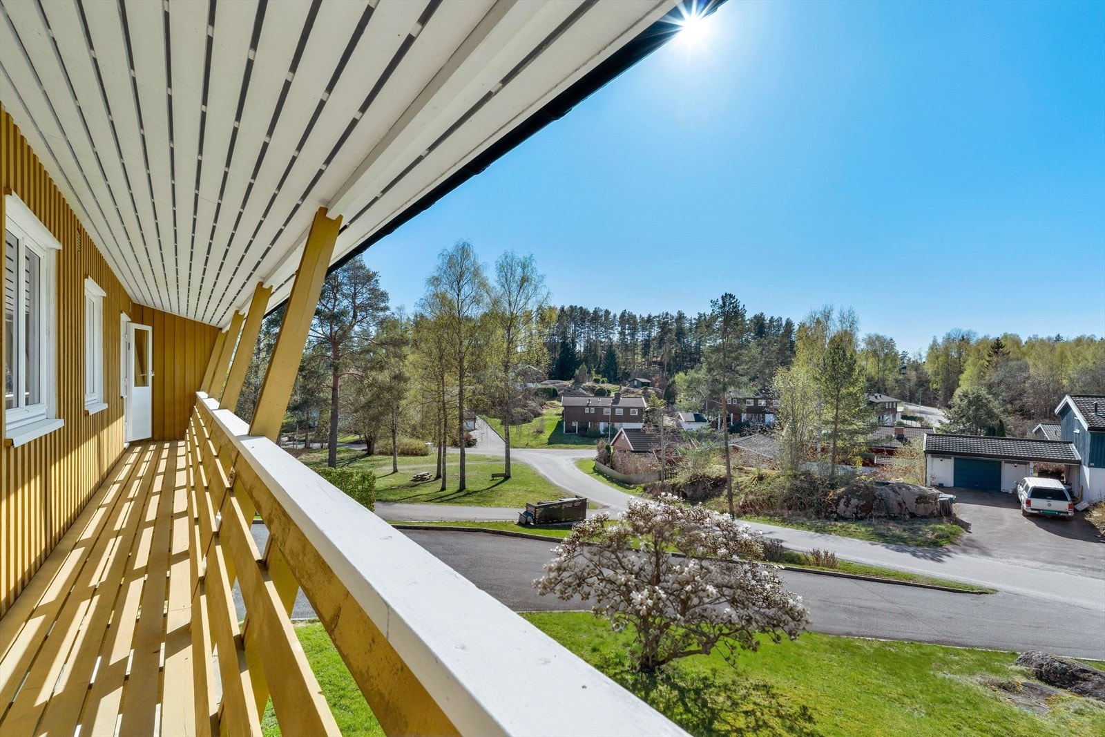 Balkong med flott utsikt og gode solforhold Galleribilde
