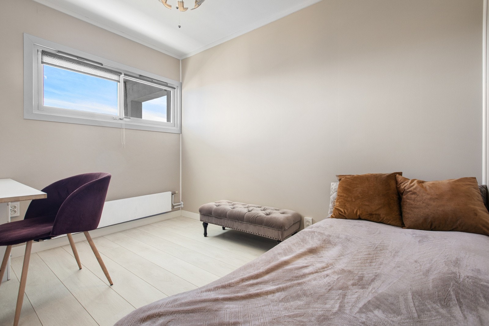 Har god fleksibilitet med plass til seng og annet møblement etter behov. Galleribilde
