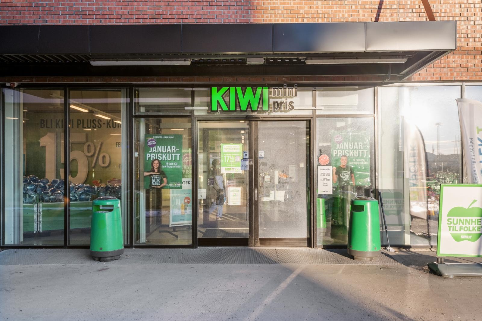 Kiwi Ulven - et steinkast unna. Galleribilde
