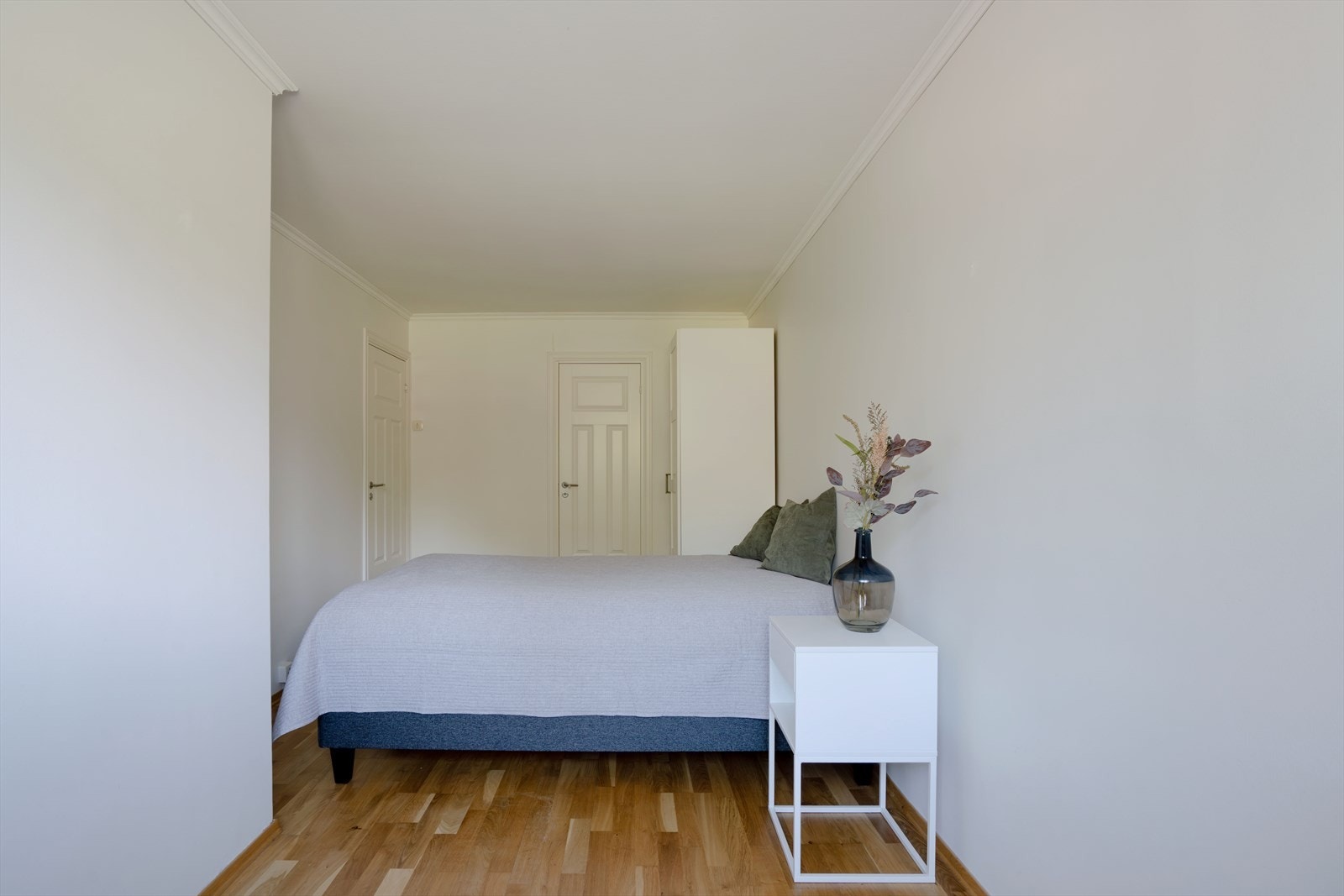 Adkomst til innvendig bod fra hovedsoverom. Galleribilde