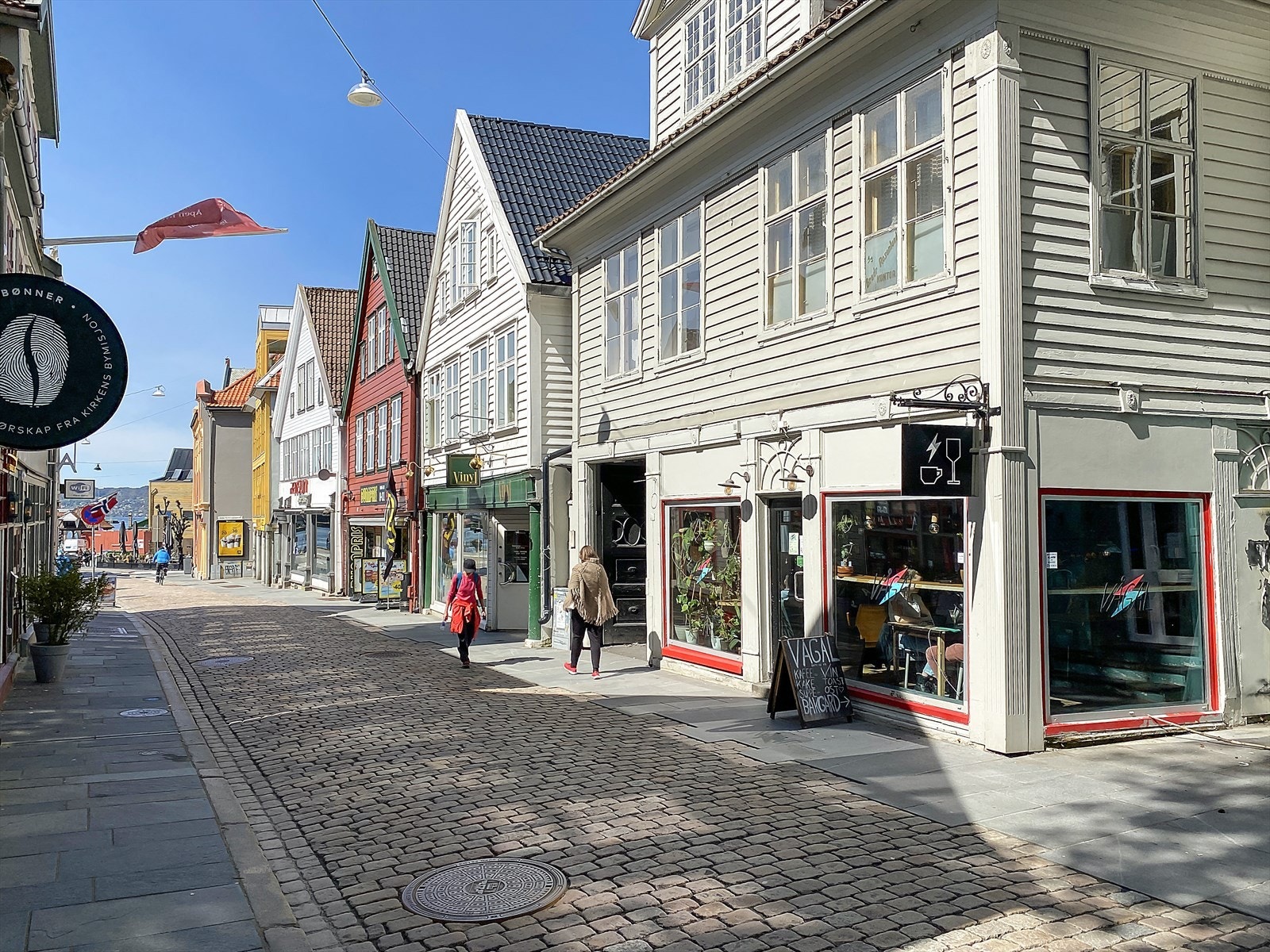 - Det er få minutters gangavstand til alt av byens fasiliteter, servicetilbud, utdanningsinstitusjoner og pulserende byliv - Galleribilde