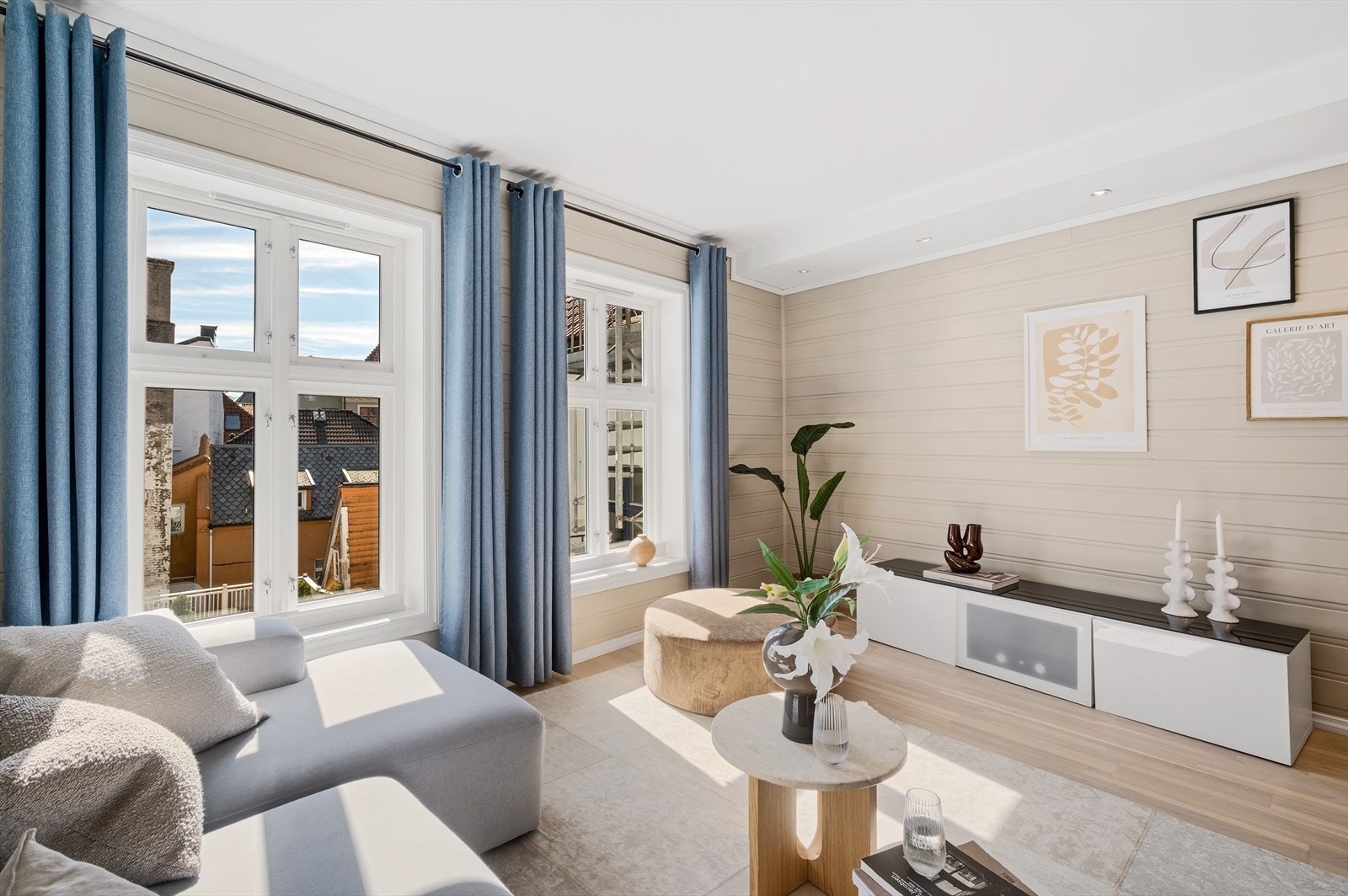 - Nordvik Bolig v/ Isak Bruarøy har gleden av å presentere Lille Øvregaten 28B. Foto: Christian Fagerland - Galleribilde