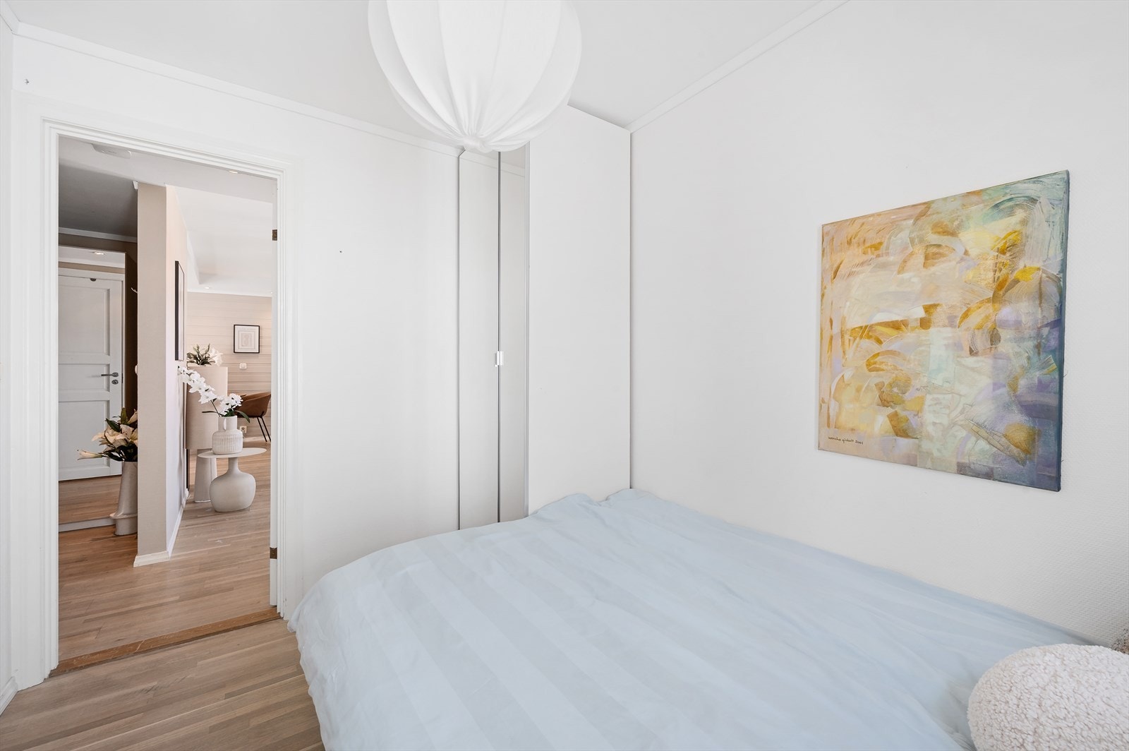 - Rommet passer godt som barne- eller gjesterom, men kan også benyttes til utleie - Galleribilde