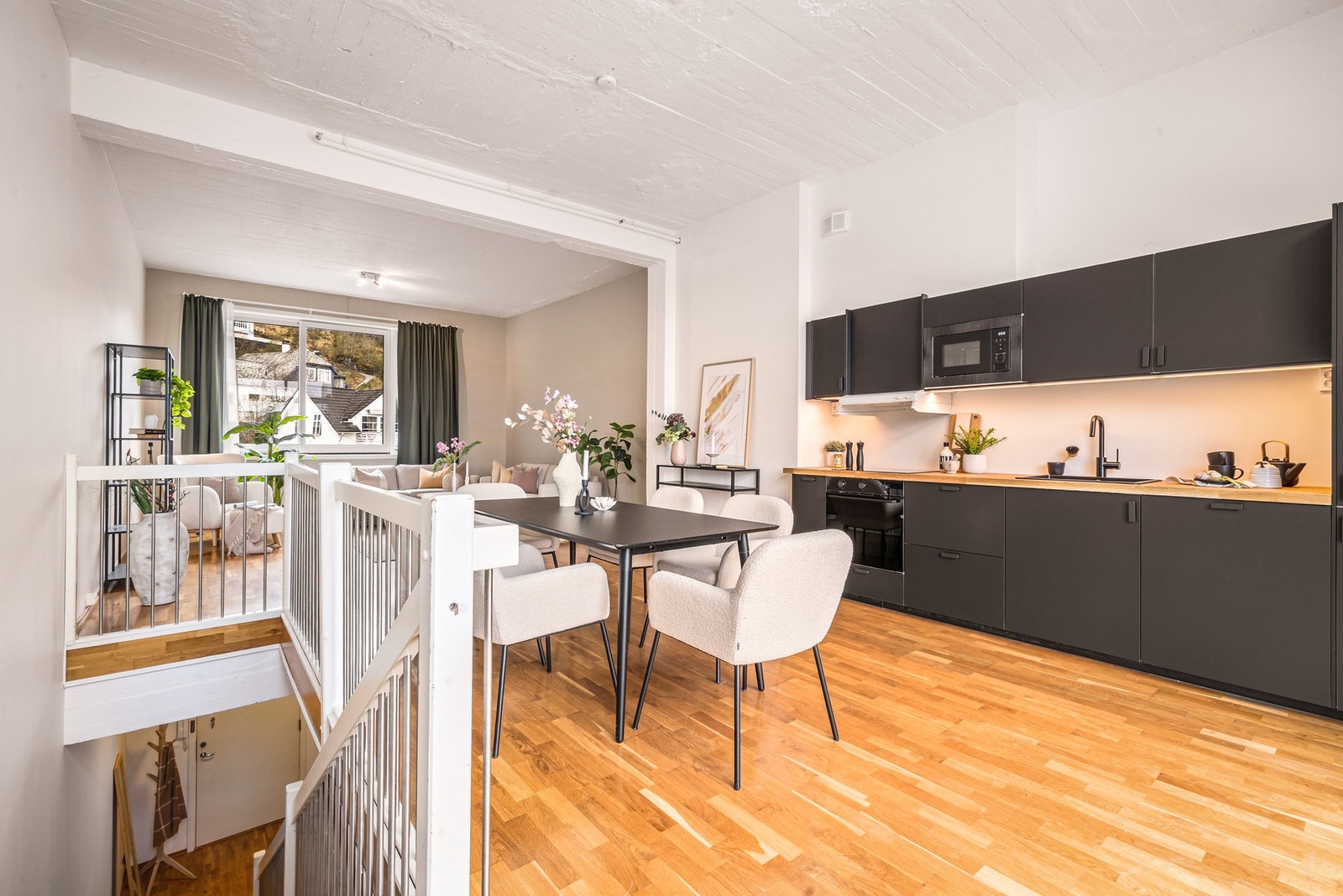- Åpen stue og kjøkkenløsning på hele 47 m² - Galleribilde