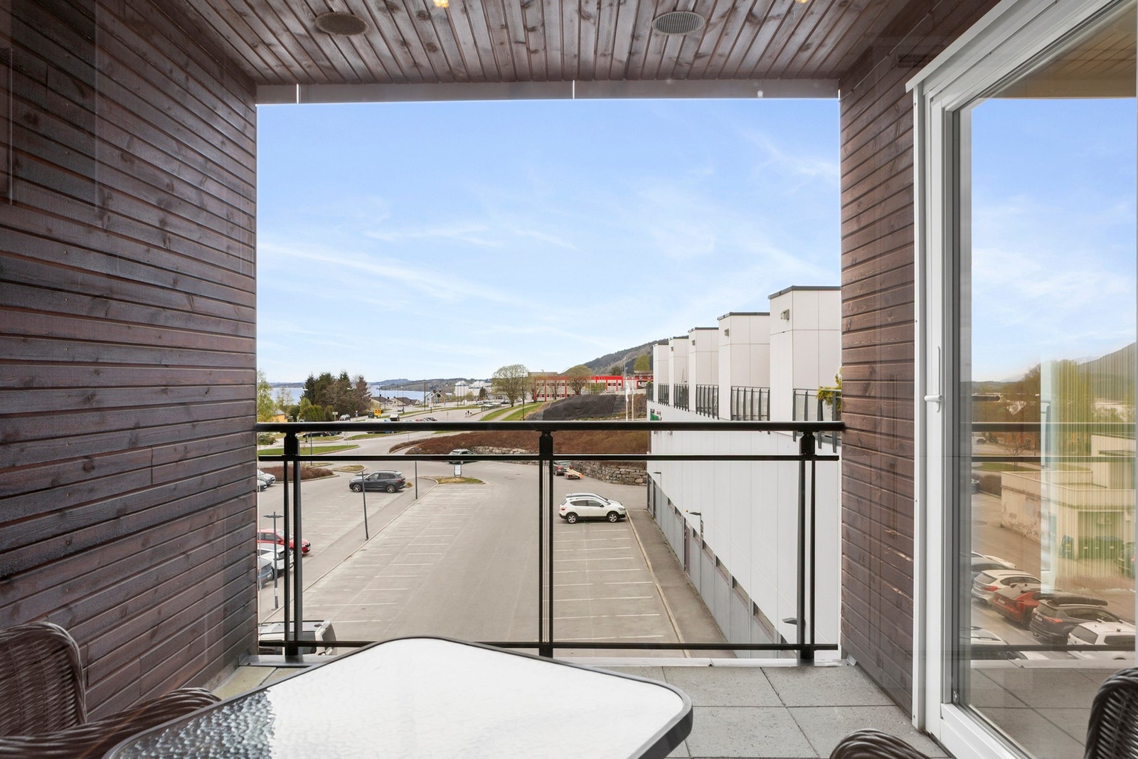 Skjermet krok med pen utsikt. Galleribilde