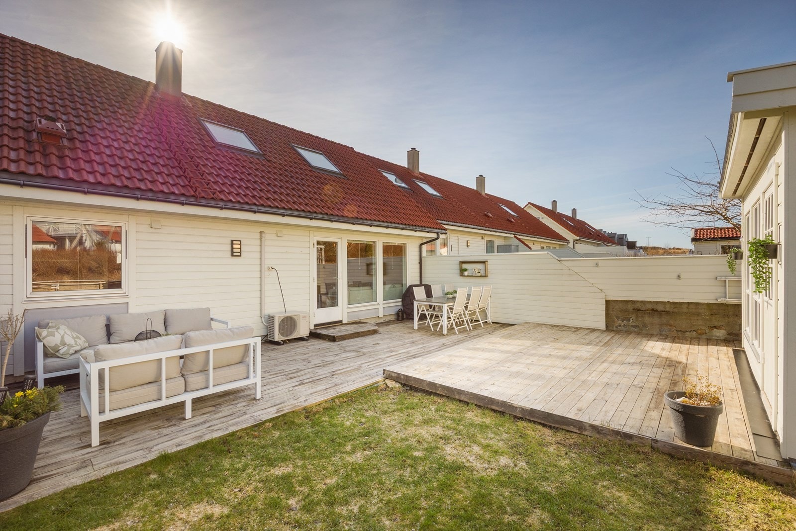 Eiendomsmegler 1 v/ Petter Krantz har gleden av å presentere Valderhaug 37! Foto: TE Foto. Galleribilde