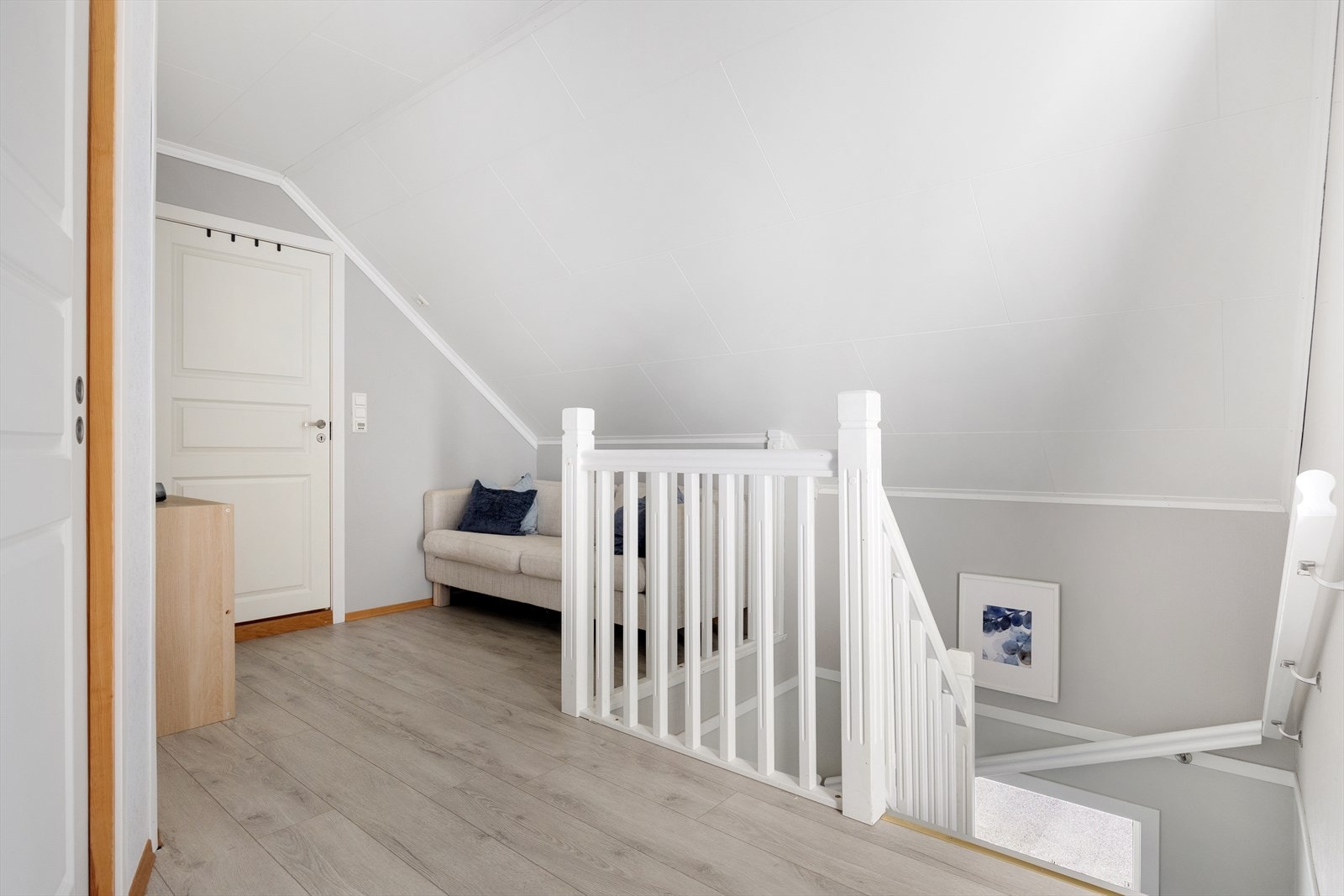 Denne etasjen består av tre soverom, bad og innvendig bod. Galleribilde