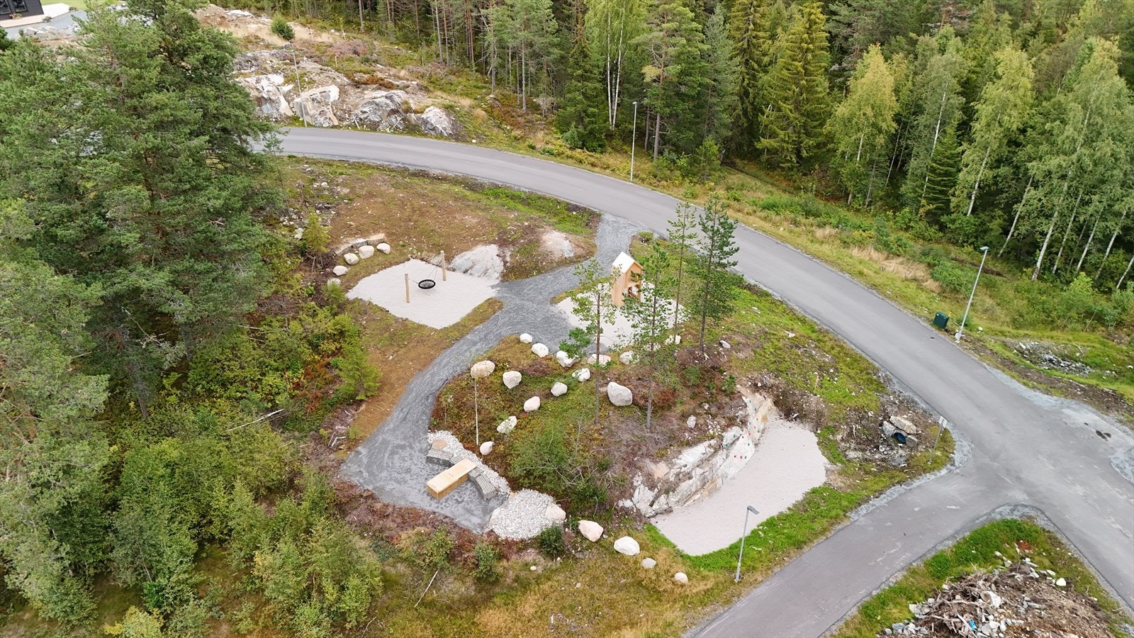 Nyere lekeplass på A2-runden. (Trinn 1) Galleribilde
