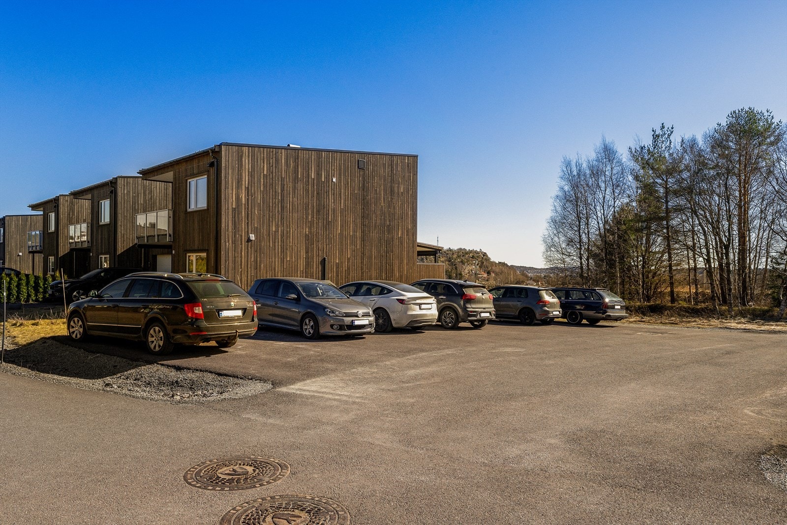 Felles gjesteparkering Galleribilde