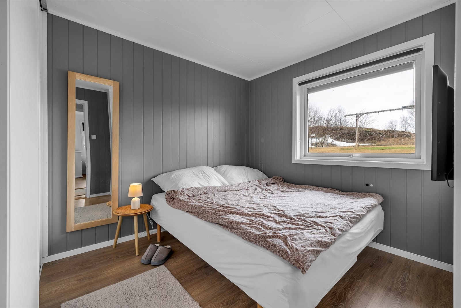 Hovedsoverommet har god garderobe Galleribilde