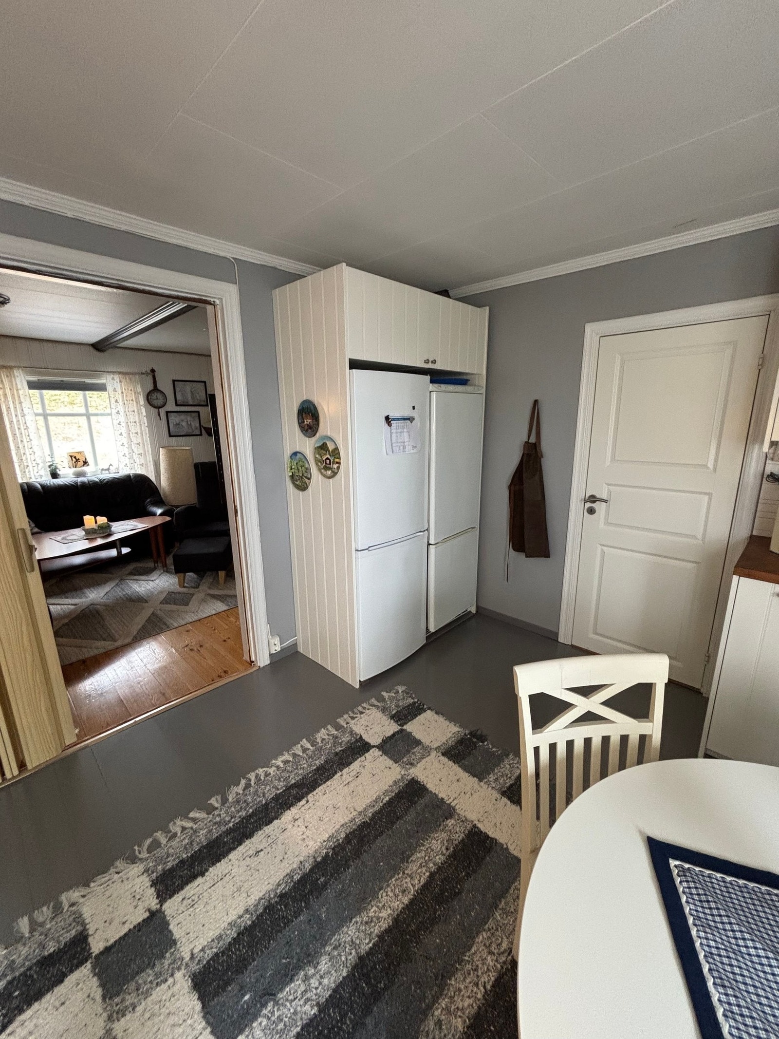 Kjøkken med 2 kjøl/frys Galleribilde