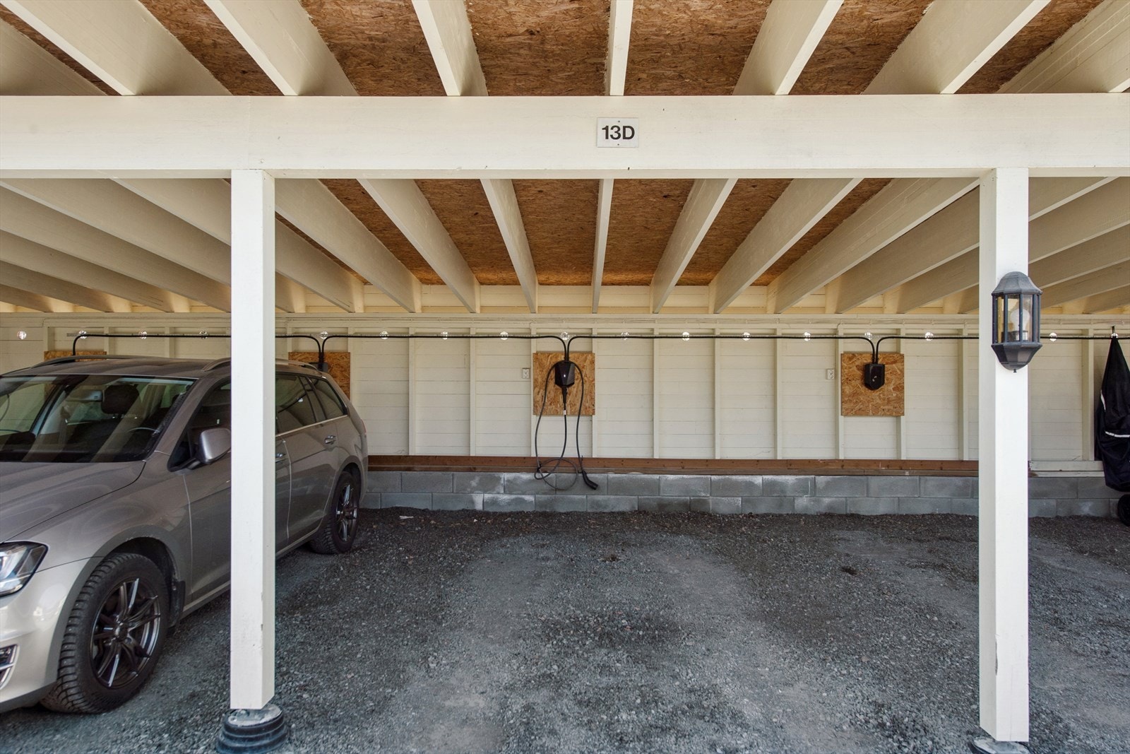 Den faste plassen er merket 13D. Galleribilde
