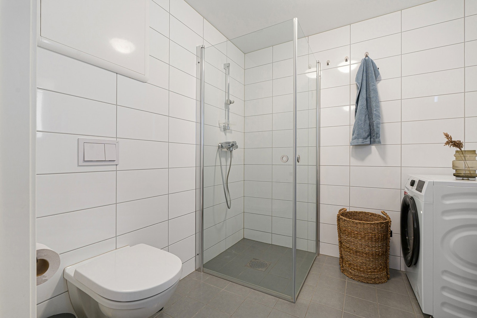 Det er vannbåren gulvvarme på badet. Galleribilde