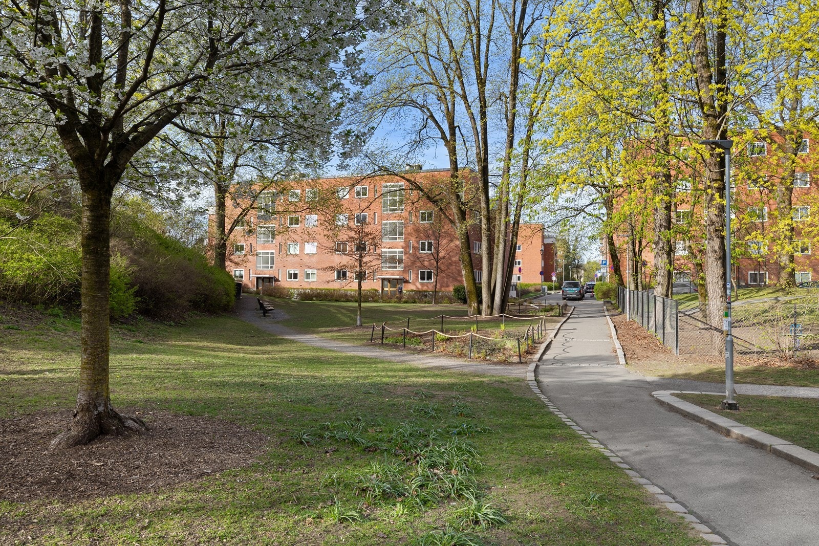 Nærområdet byr på flere parker som Hydroparken og Skillebekkparken Galleribilde