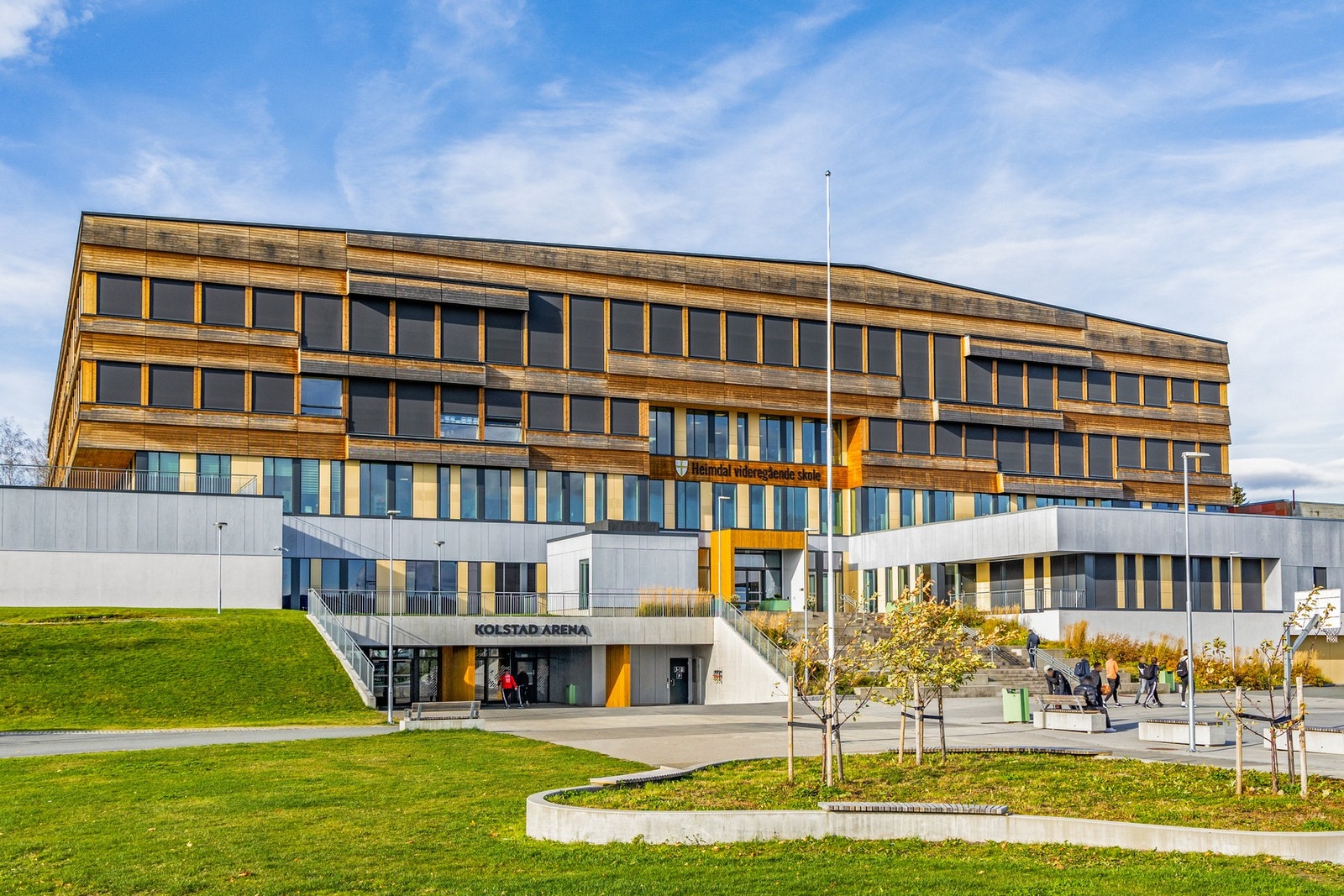 Heimdal videregående skole Galleribilde