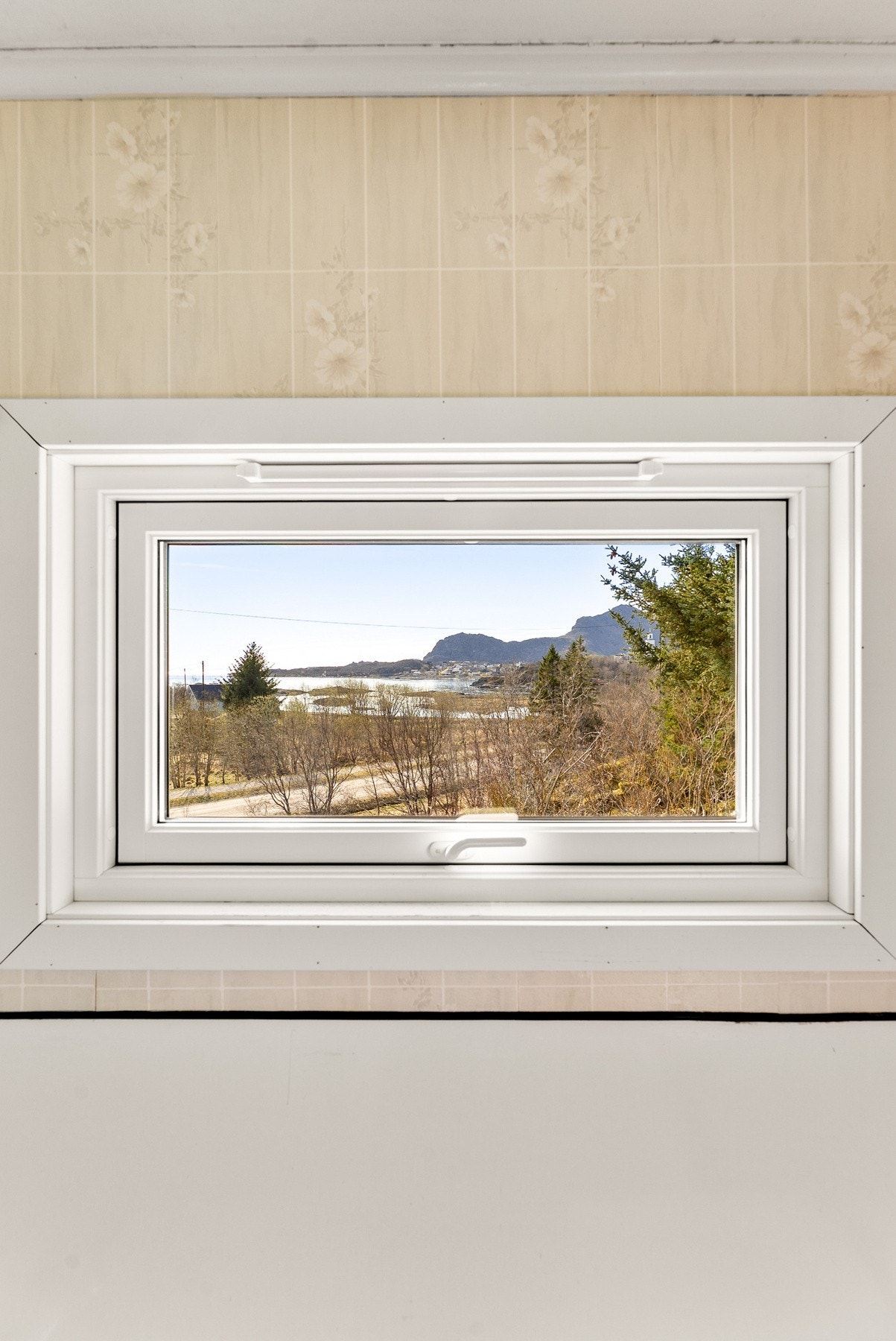 Selv fra badet har du nydelig utsikt. Galleribilde