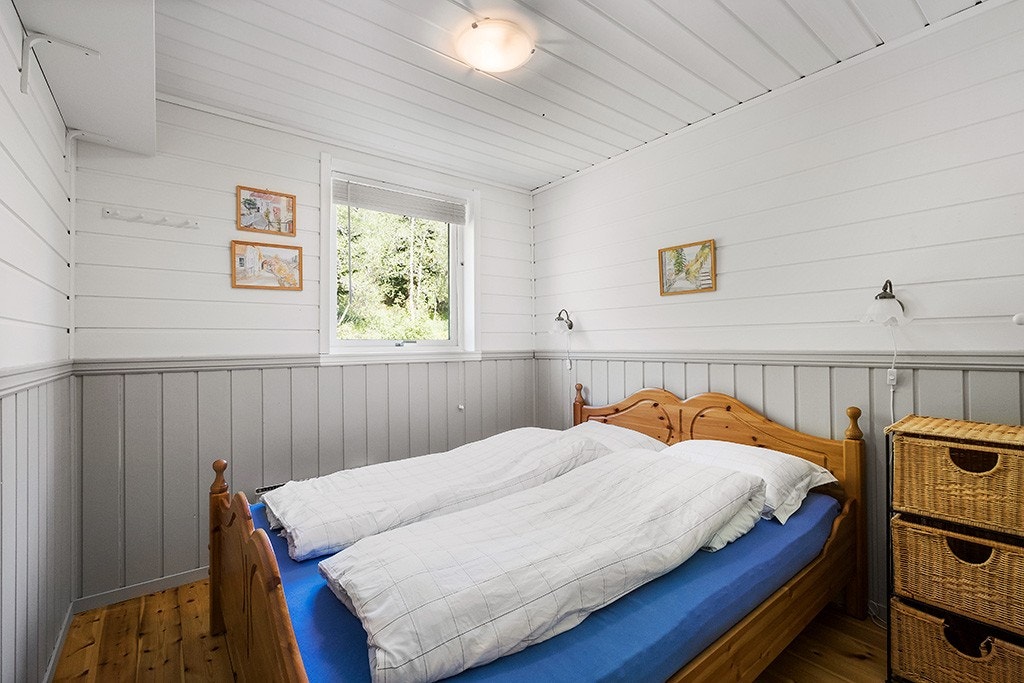 Hyttens 2 soverom også her med god plass til dobbeltseng. Galleribilde