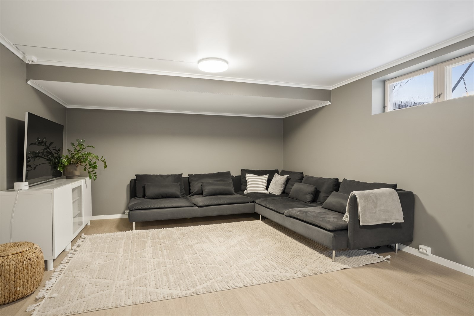 Kjellerstue Galleribilde