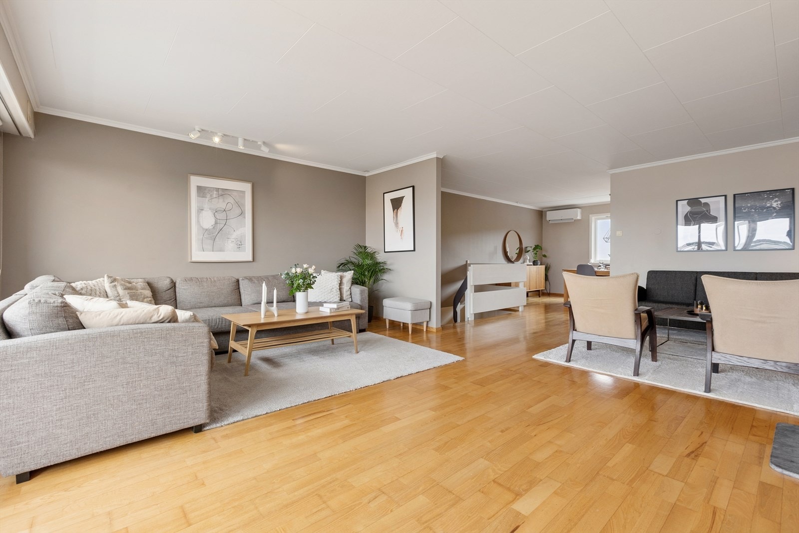Her har man god plass til å samle familie og venner. Galleribilde