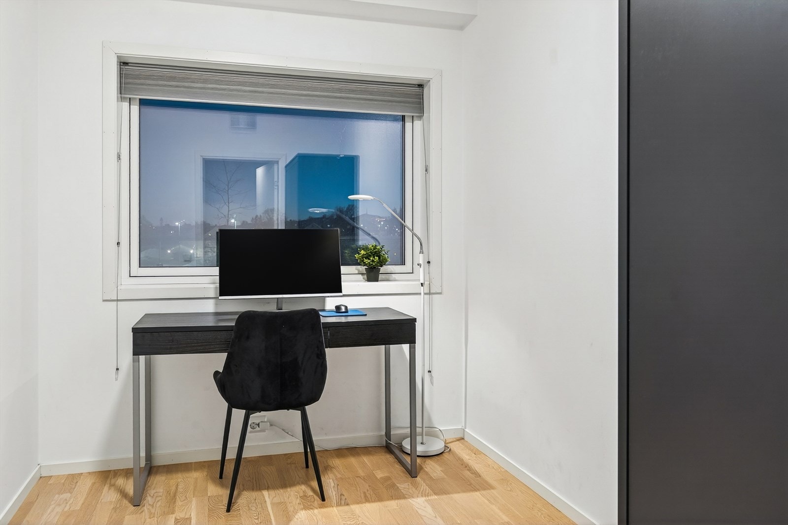 Det tredje soverommet er i dag innredet som et kontor. Galleribilde